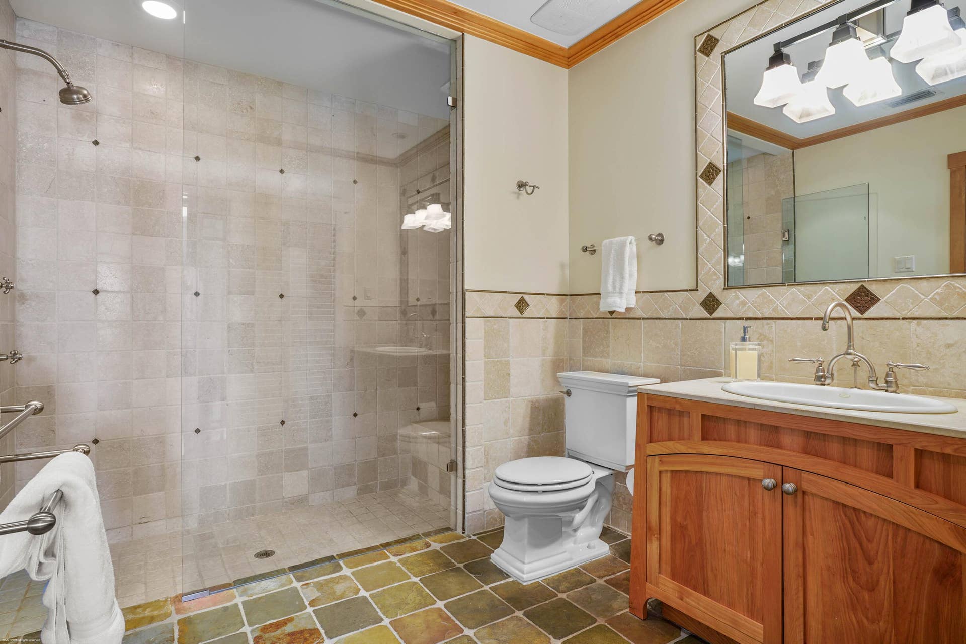90 Lighthouse Drive, Jupiter Inlet Colony, FL 33469 024