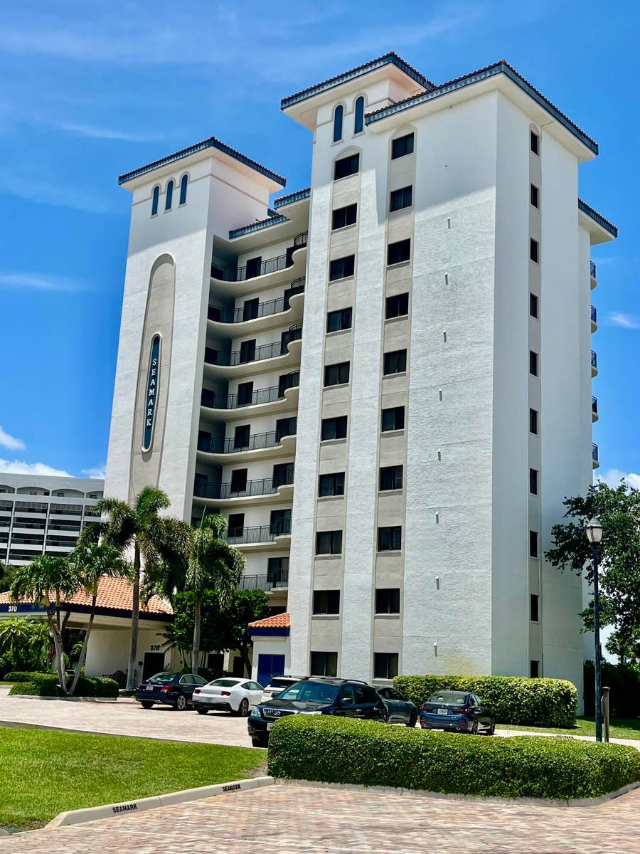 Property photo for 370 GOLFVIEW Road, #302, North Palm Beach, FL