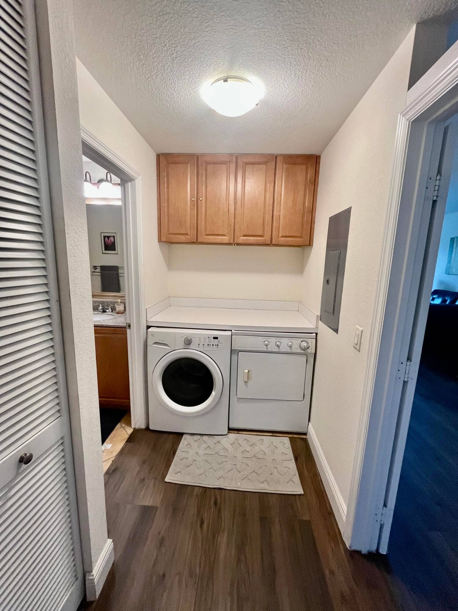 370 GOLFVIEW Road, #302, North Palm Beach, North Palm Beach, FL 33408 Laundry