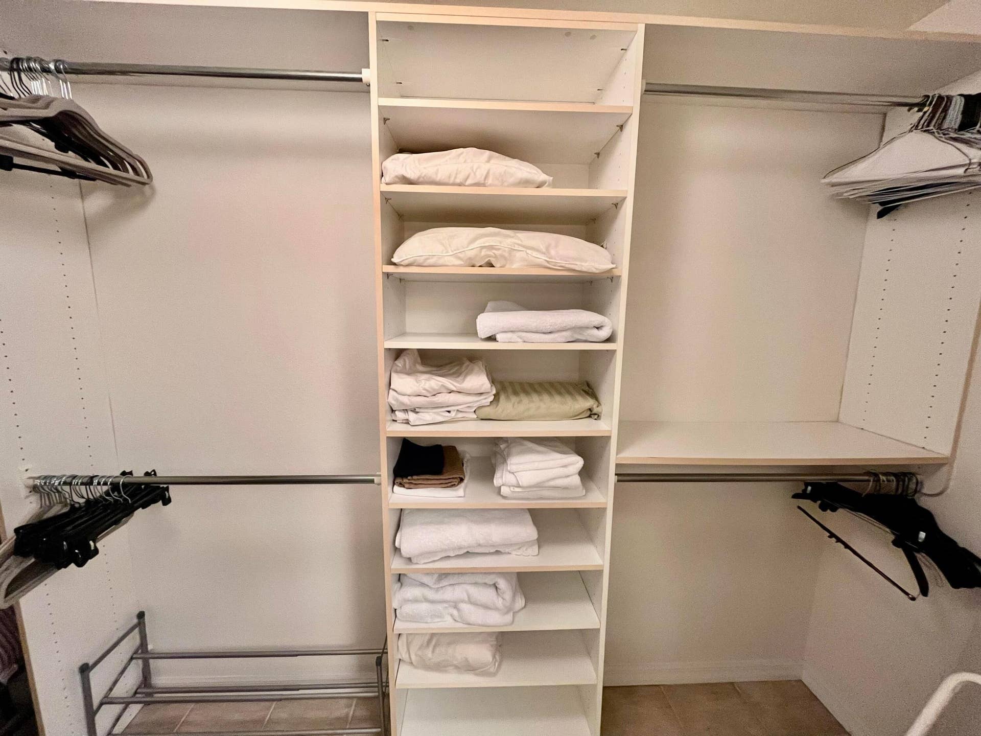 370 GOLFVIEW Road, #302, North Palm Beach, North Palm Beach, FL 33408 Master Closet