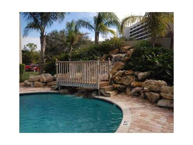 370 GOLFVIEW Road, #302, North Palm Beach, North Palm Beach, FL 33408 Pool
