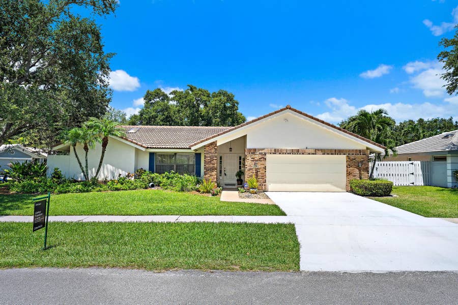 Property photo for 180 Bayberry Place, Jupiter, FL