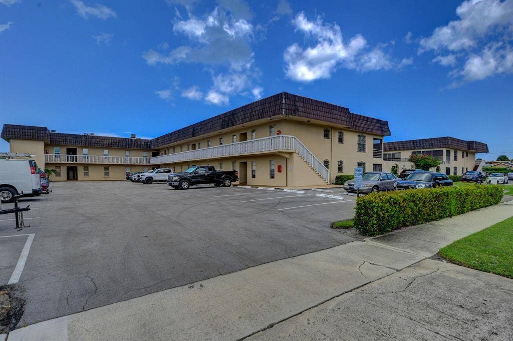 342 Southwind Court, #216, North Palm Beach, FL 33408 souuthwind 3