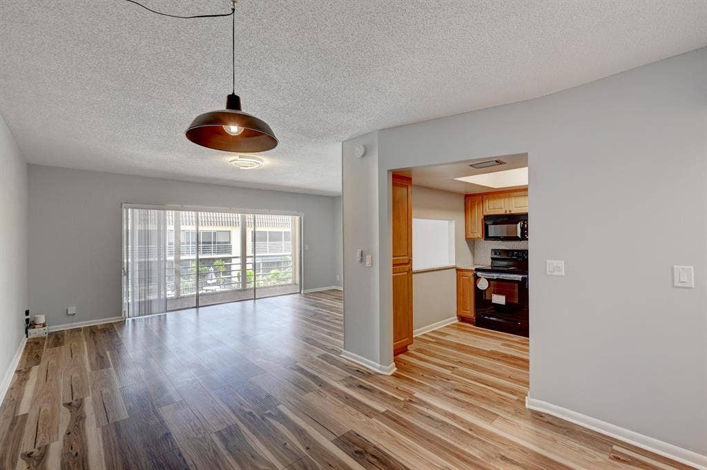 342 Southwind Court, #216, North Palm Beach, FL 33408 southwind9