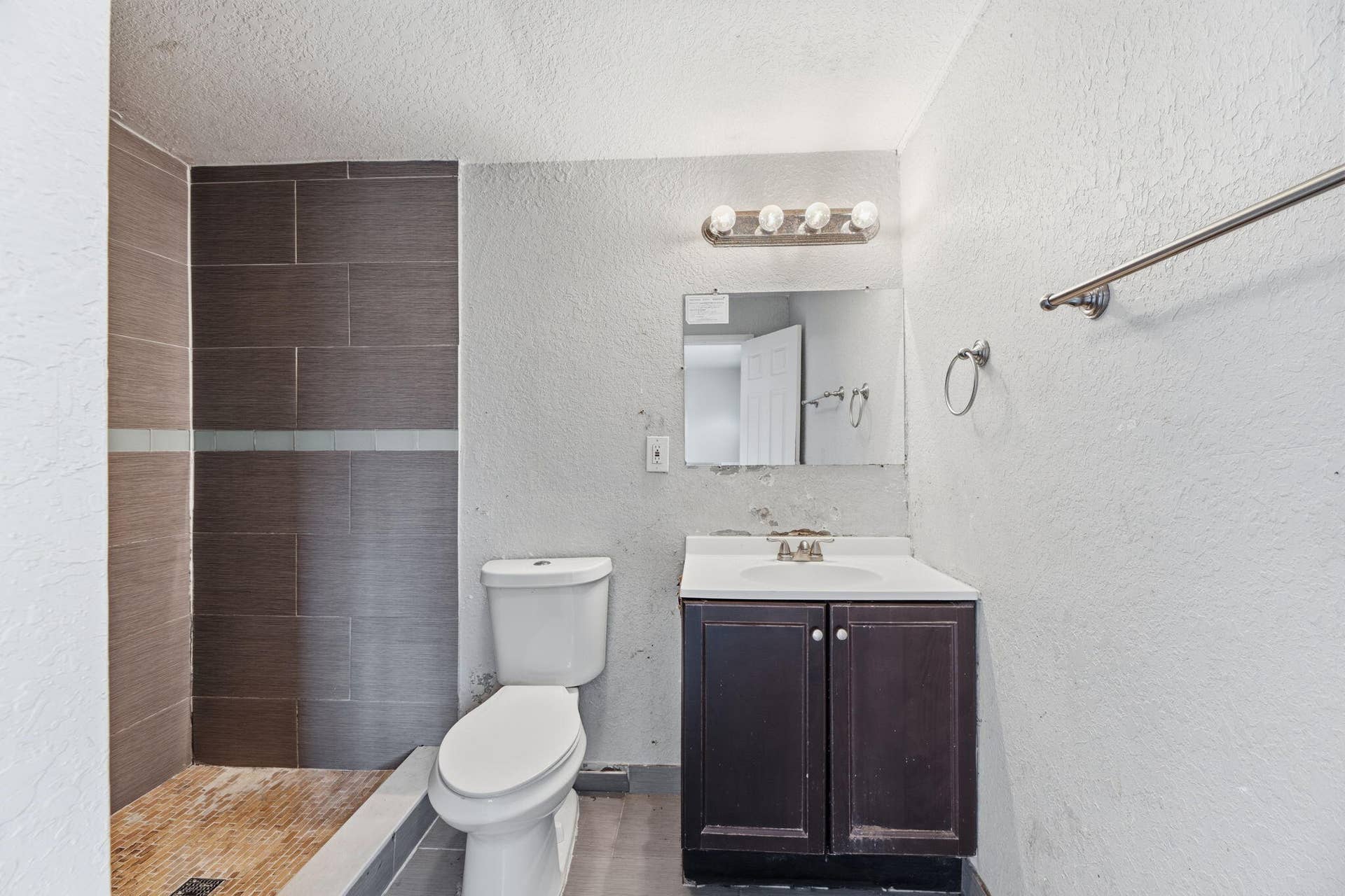 1640 NE 32ND Place, Pompano Beach, FL 33064 018_ListerPros