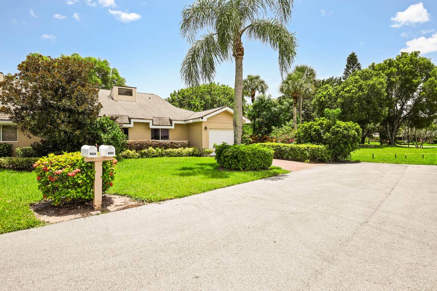 Property photo for 6858 FOUNTAINS Circle, Lake Worth, FL