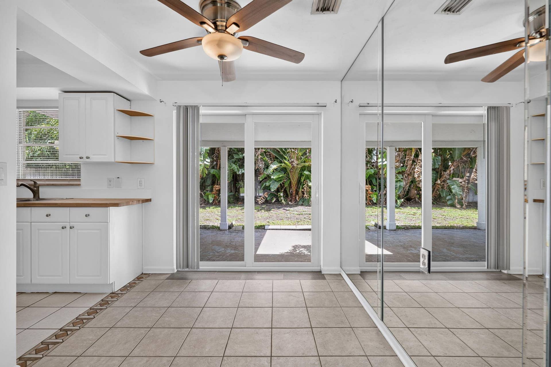 101 E Beverly Road E, Tequesta, Jupiter, FL 33469 .