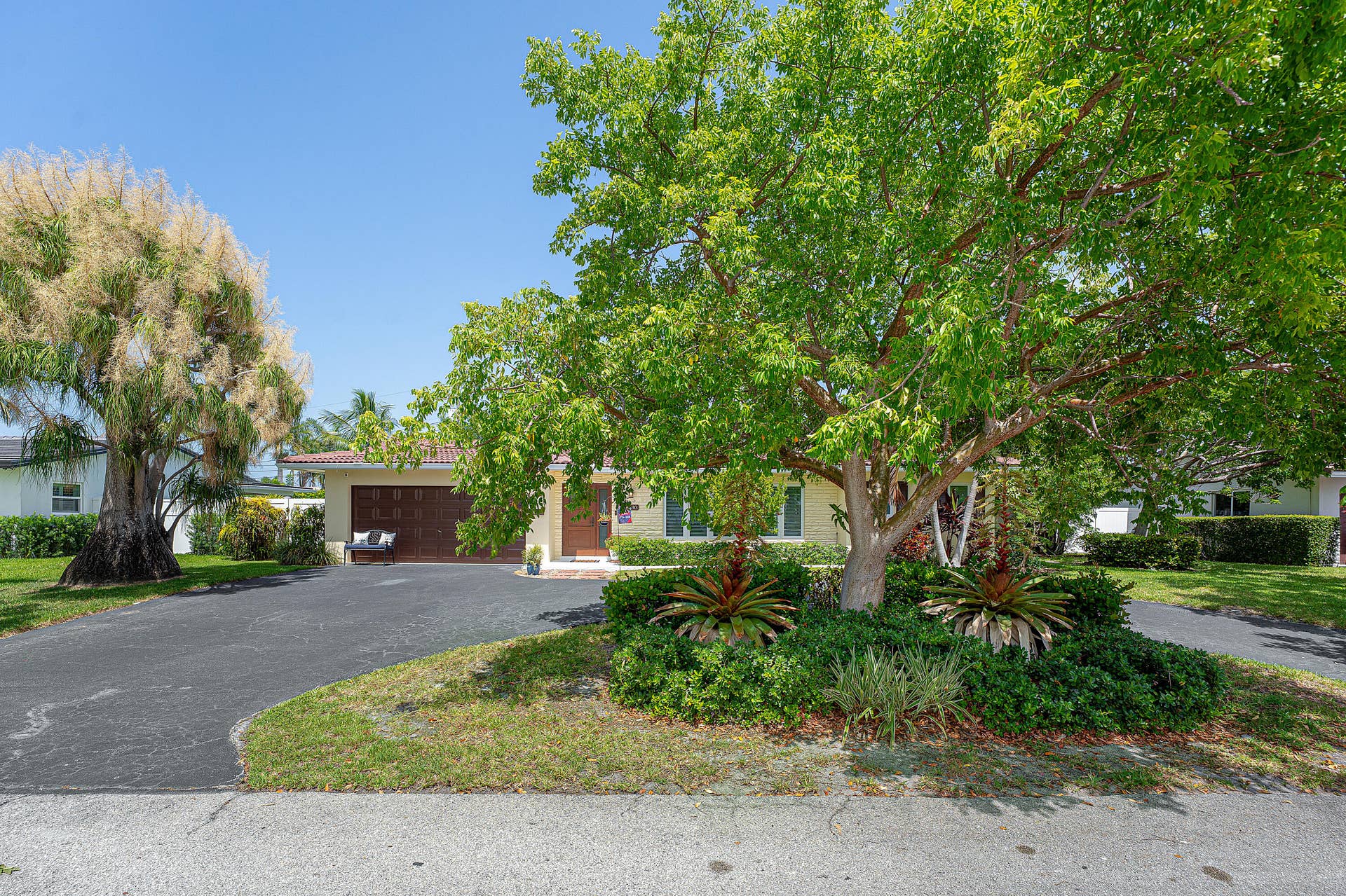 4430 NE 30th Avenue, Lighthouse Point, FL 33064 Front-3