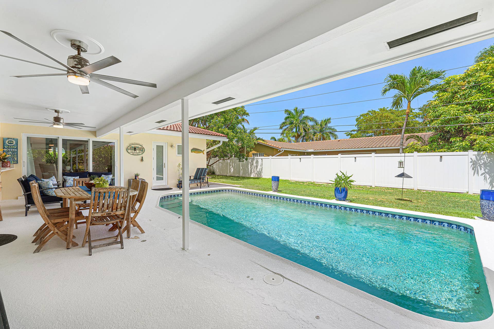 4430 NE 30th Avenue, Lighthouse Point, FL 33064 Backyard-5