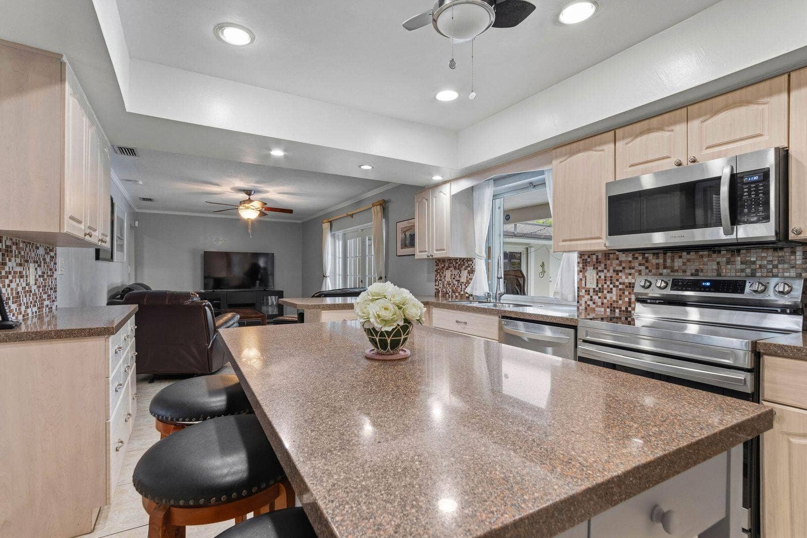7381 SW 9TH Street, Plantation, FL 33317 LVAWTyrQ