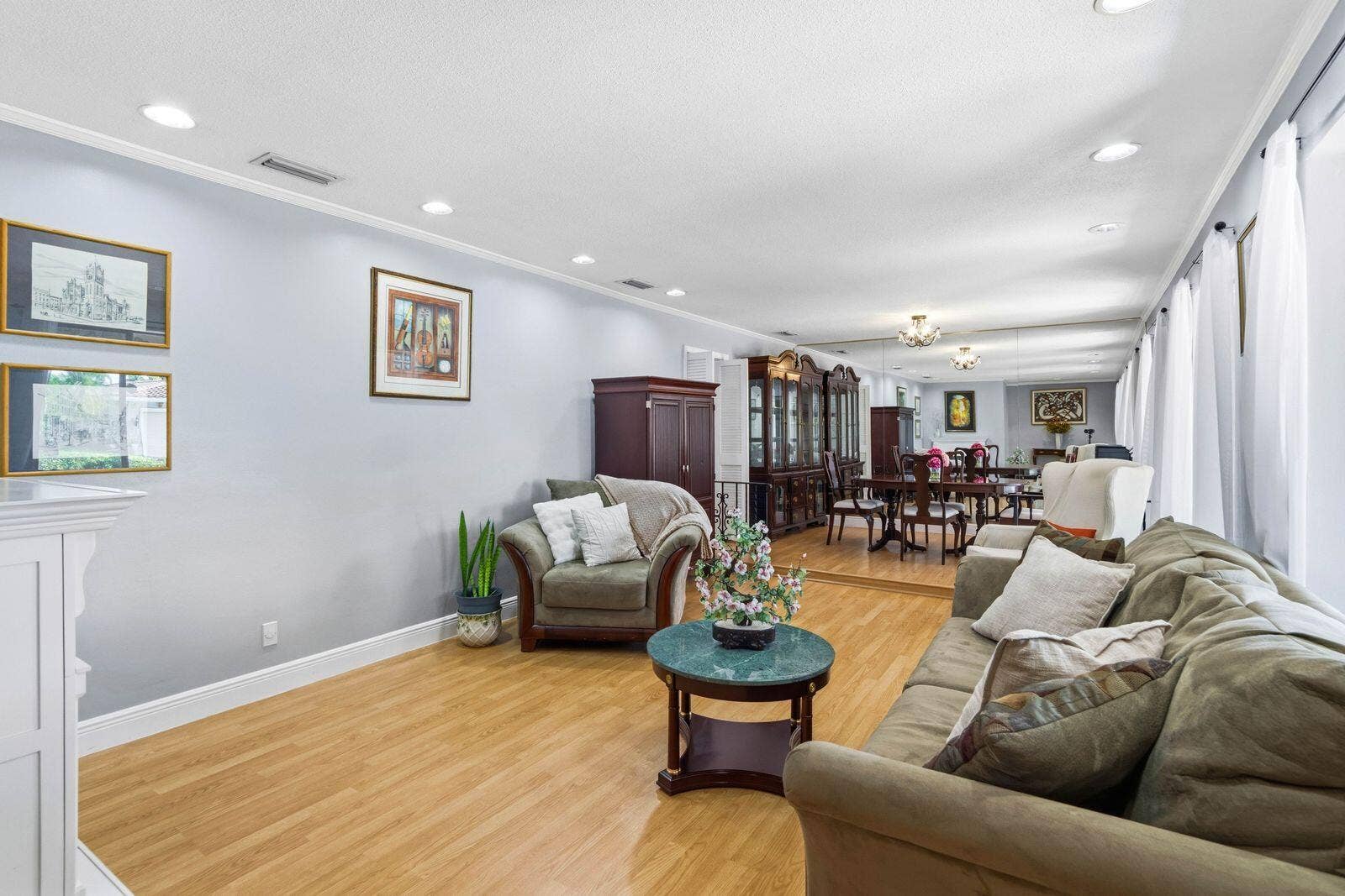 7381 SW 9TH Street, Plantation, FL 33317 QodnV-CA