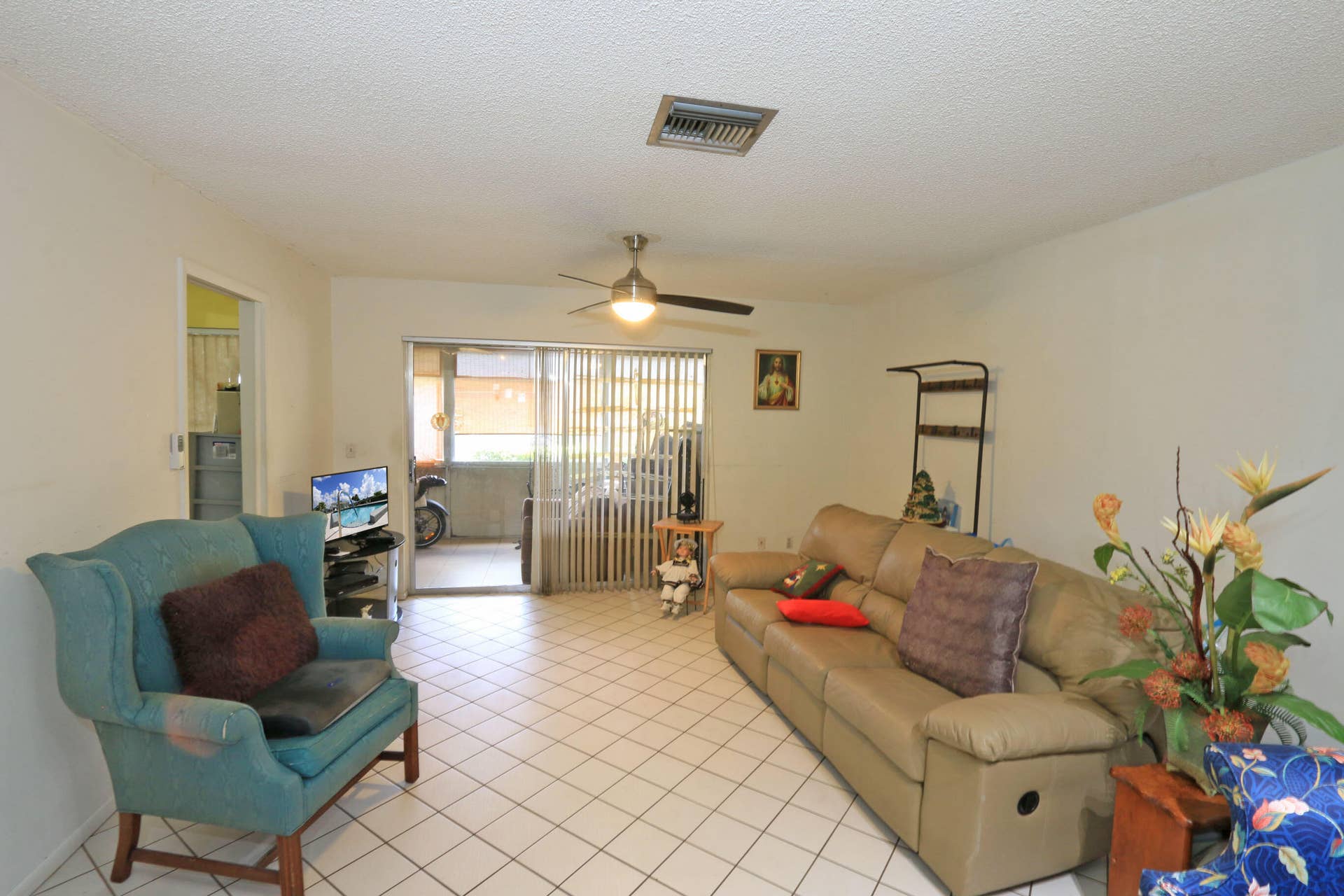 2886 Fernley Drive E, #91, West Palm Beach, FL 33415 IMG_7721b