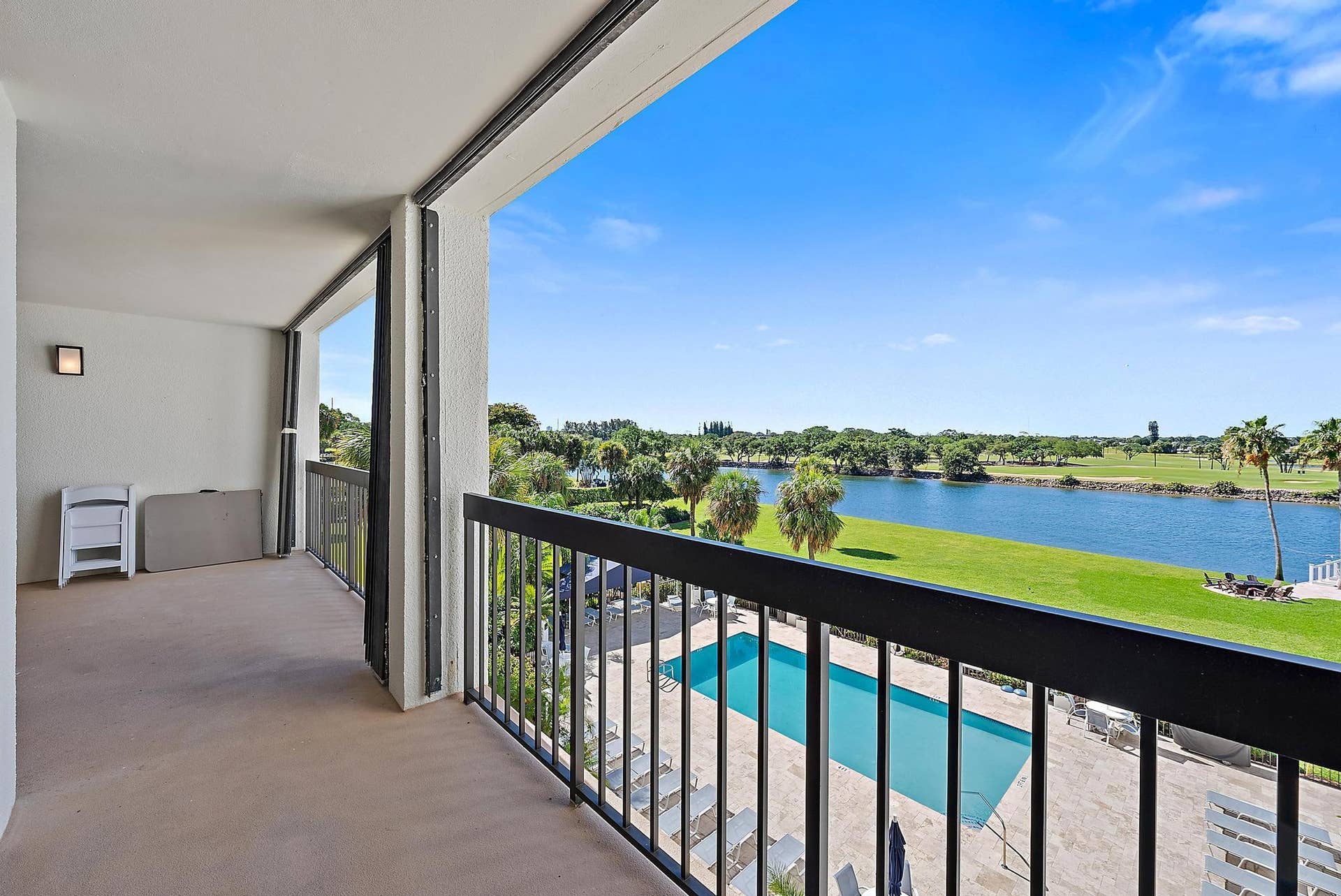 356 GOLFVIEW Road, #405, North Palm Beach, FL 33408 Balcony View