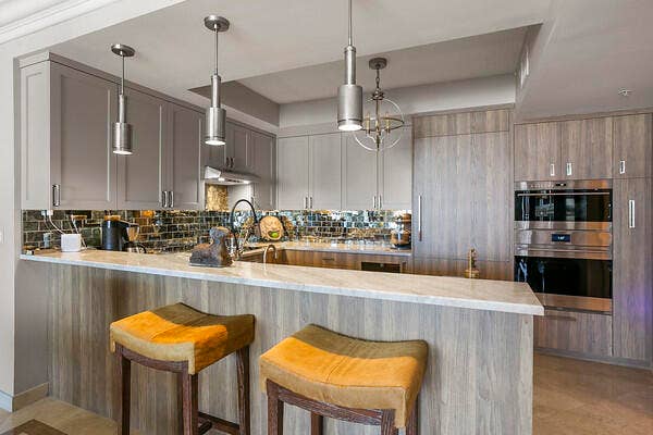 Wolf, Sub Zero & Miele appliances & breakfast bar