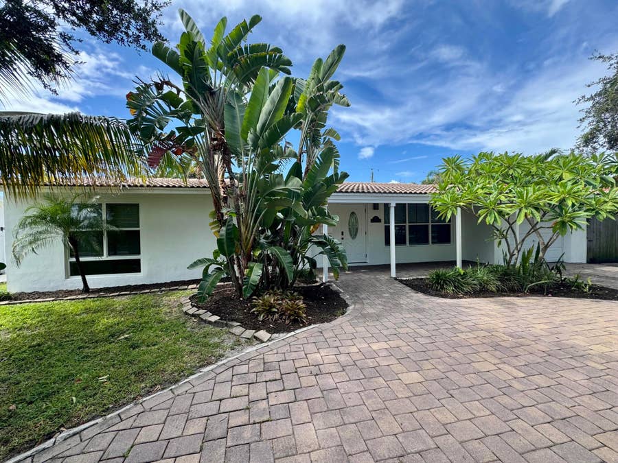 Property photo for 924 SE 8TH Court, Deerfield Beach, FL
