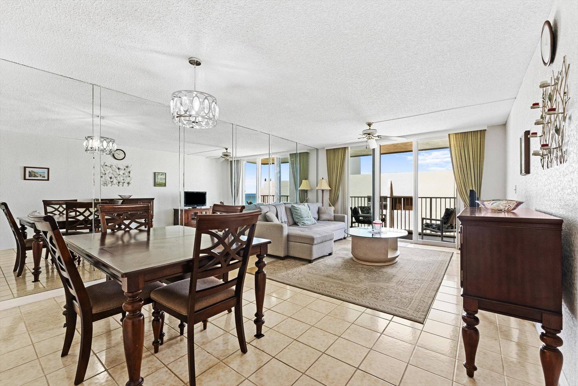 3540 S Ocean Boulevard, #604, South Palm Beach, FL 33480 3540 S Ocean Blvd #604 - Living Room