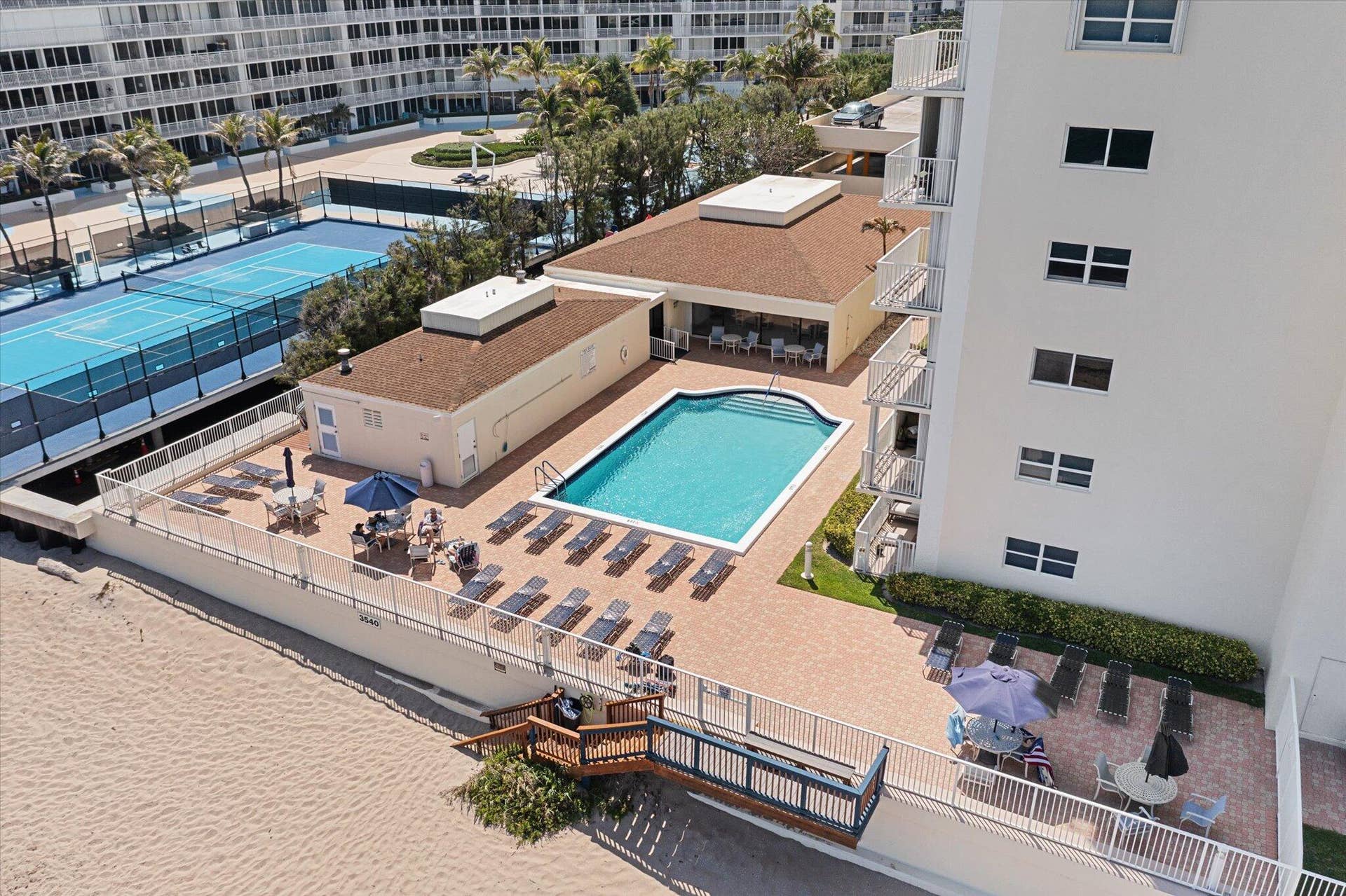 3540 S Ocean Boulevard, #604, South Palm Beach, FL 33480 3540 S Ocean Blvd #604 - Pool