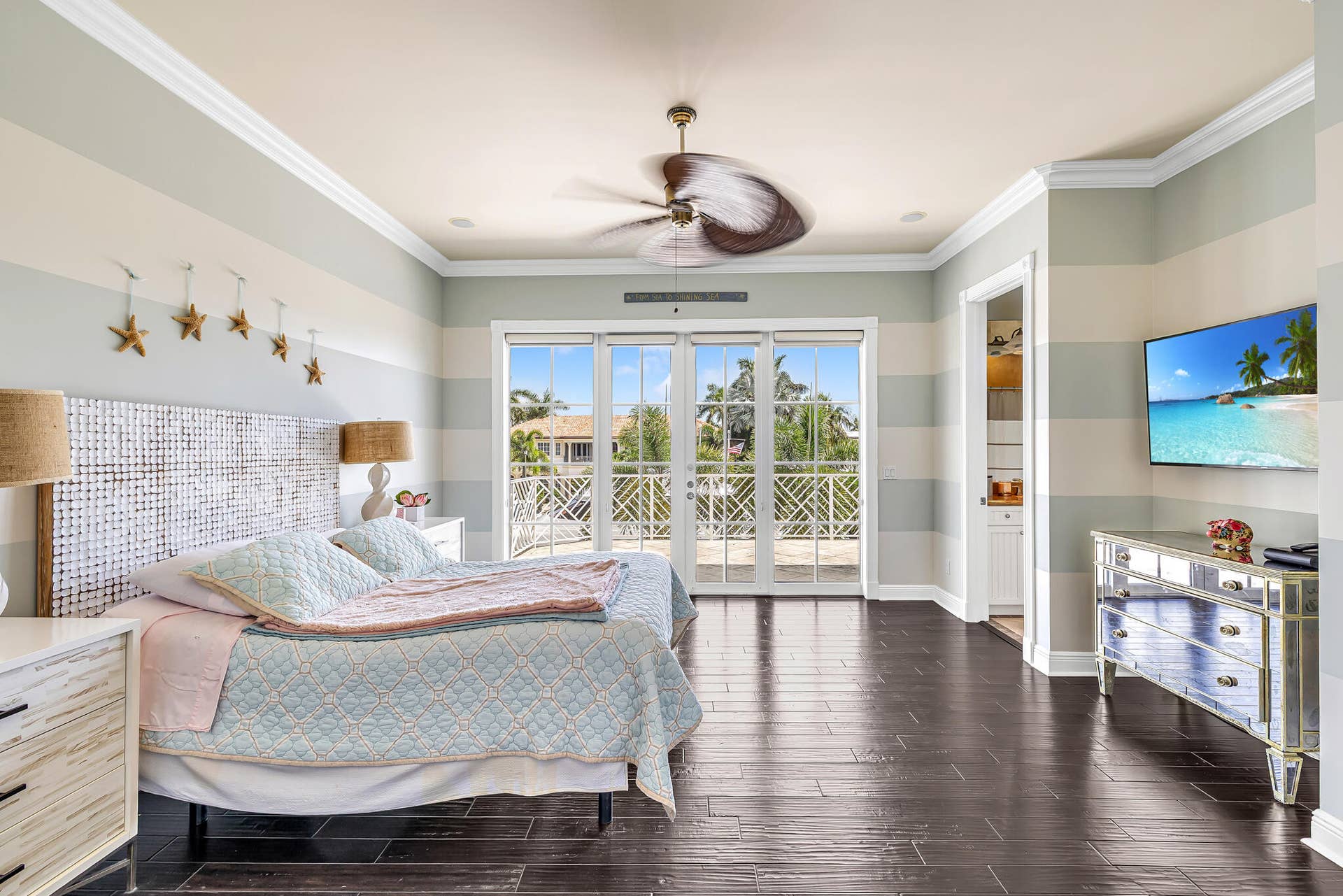 Upstairs bedroom 2