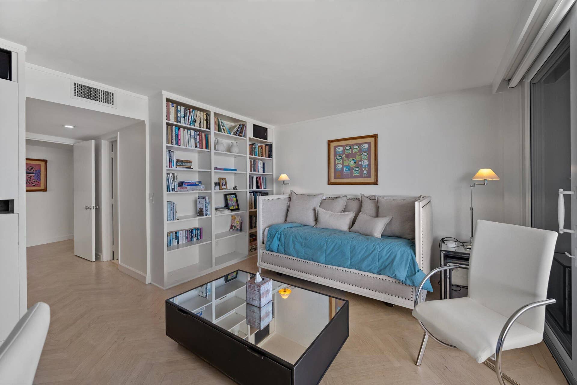 Second Bed/Den