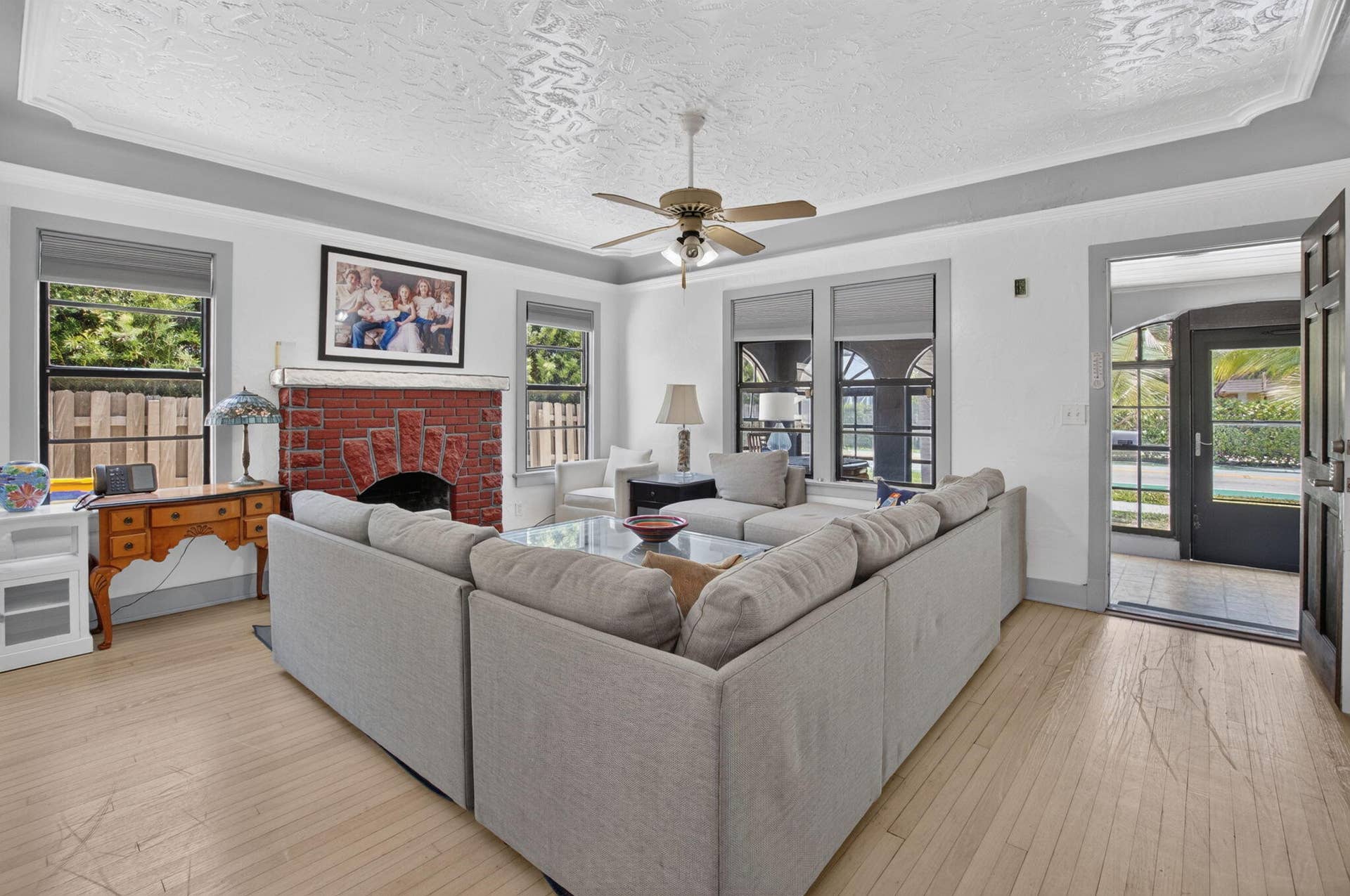 806 NE 2nd Avenue, Delray Beach, FL 33444 9-web-or-mls-DSC_1068