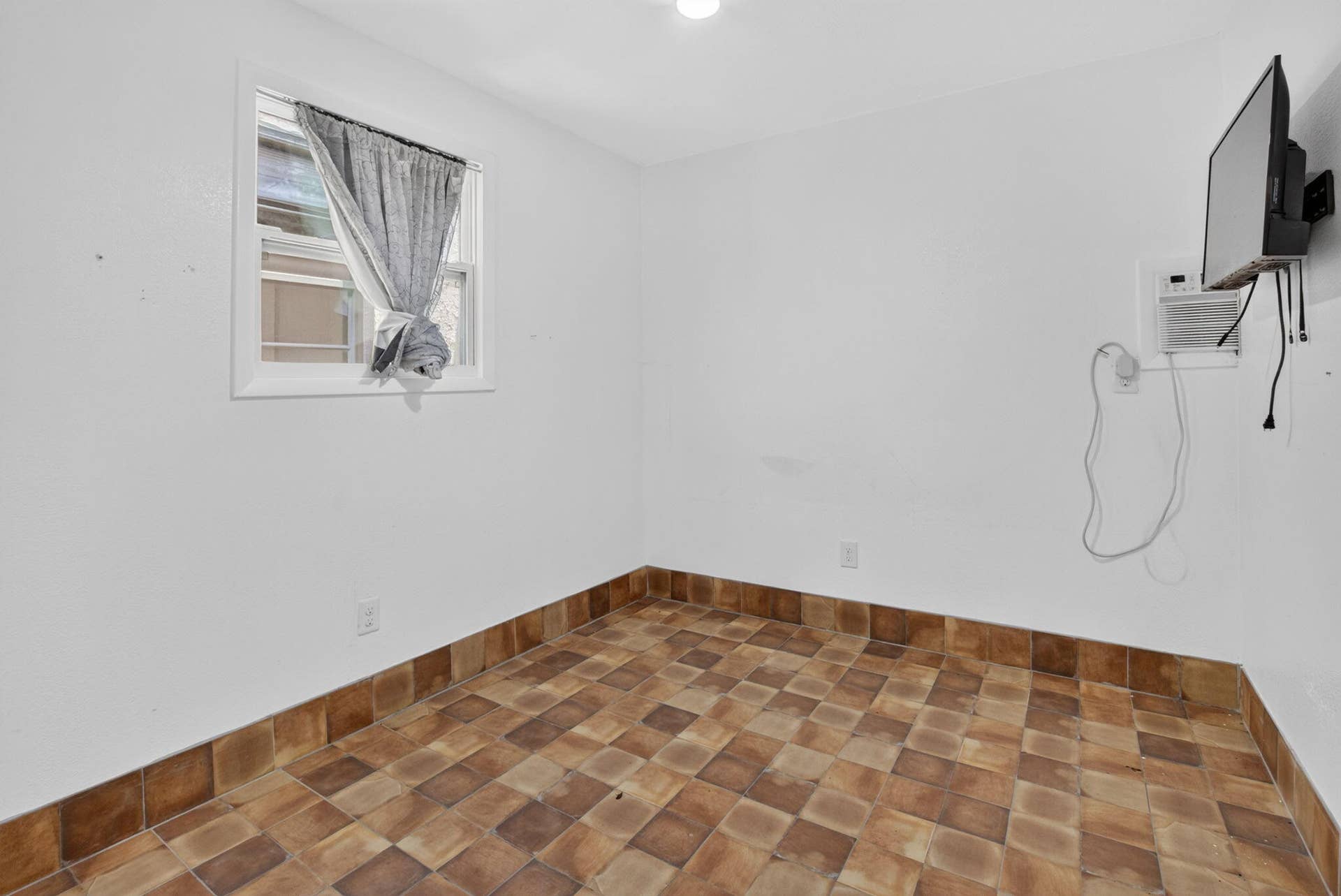 806 NE 2nd Avenue, Delray Beach, FL 33444 35-web-or-mls-DSC_1179