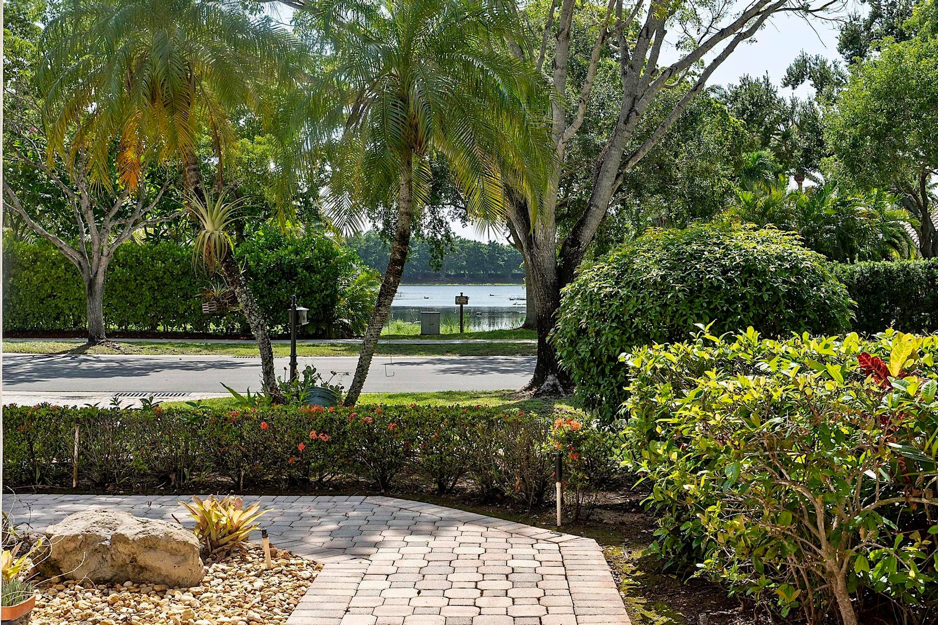 875 Bayside Lane weston FL- - 060