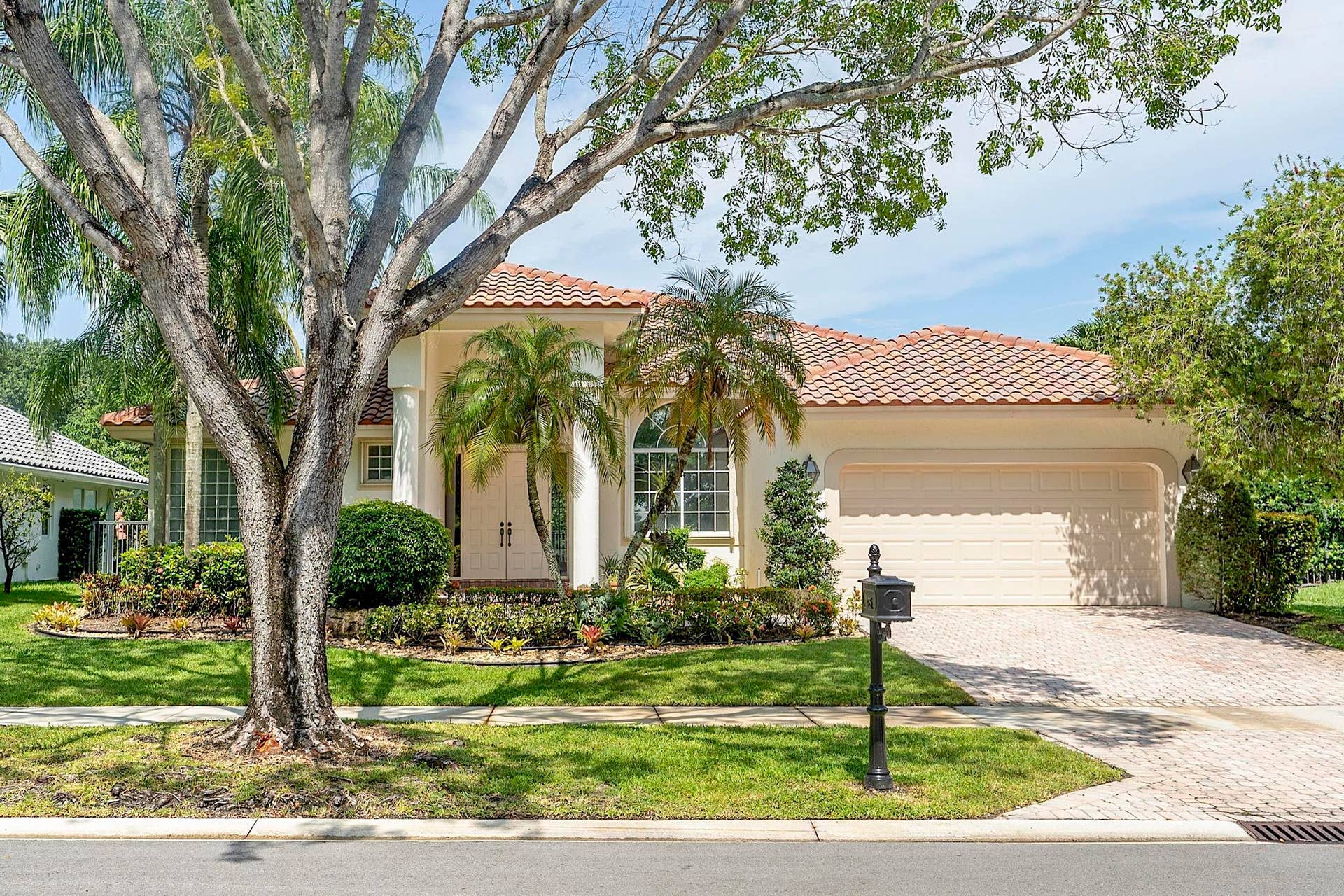 875 Bayside Lane weston FL- - 010