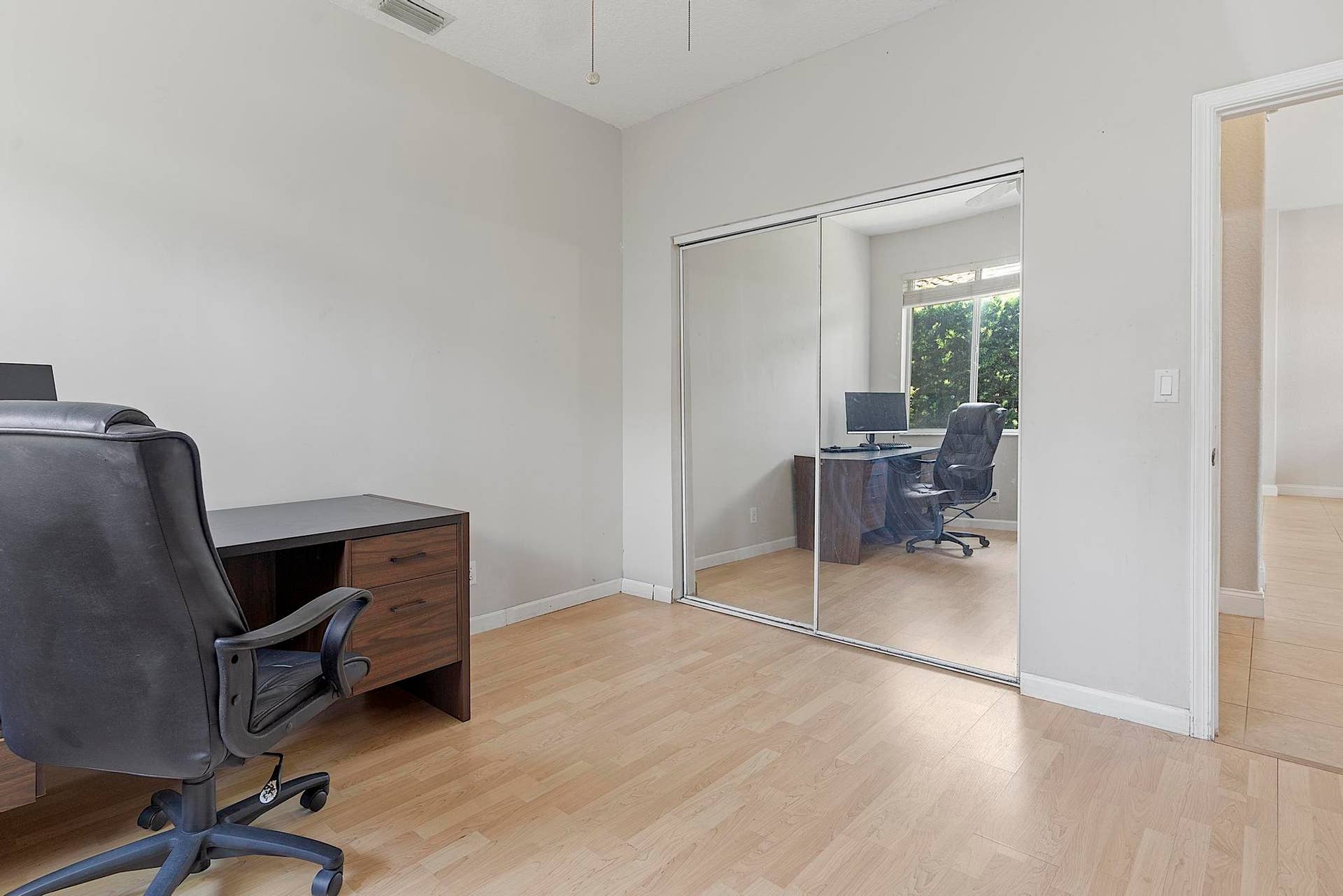875 Bayside Lane weston FL- - 041