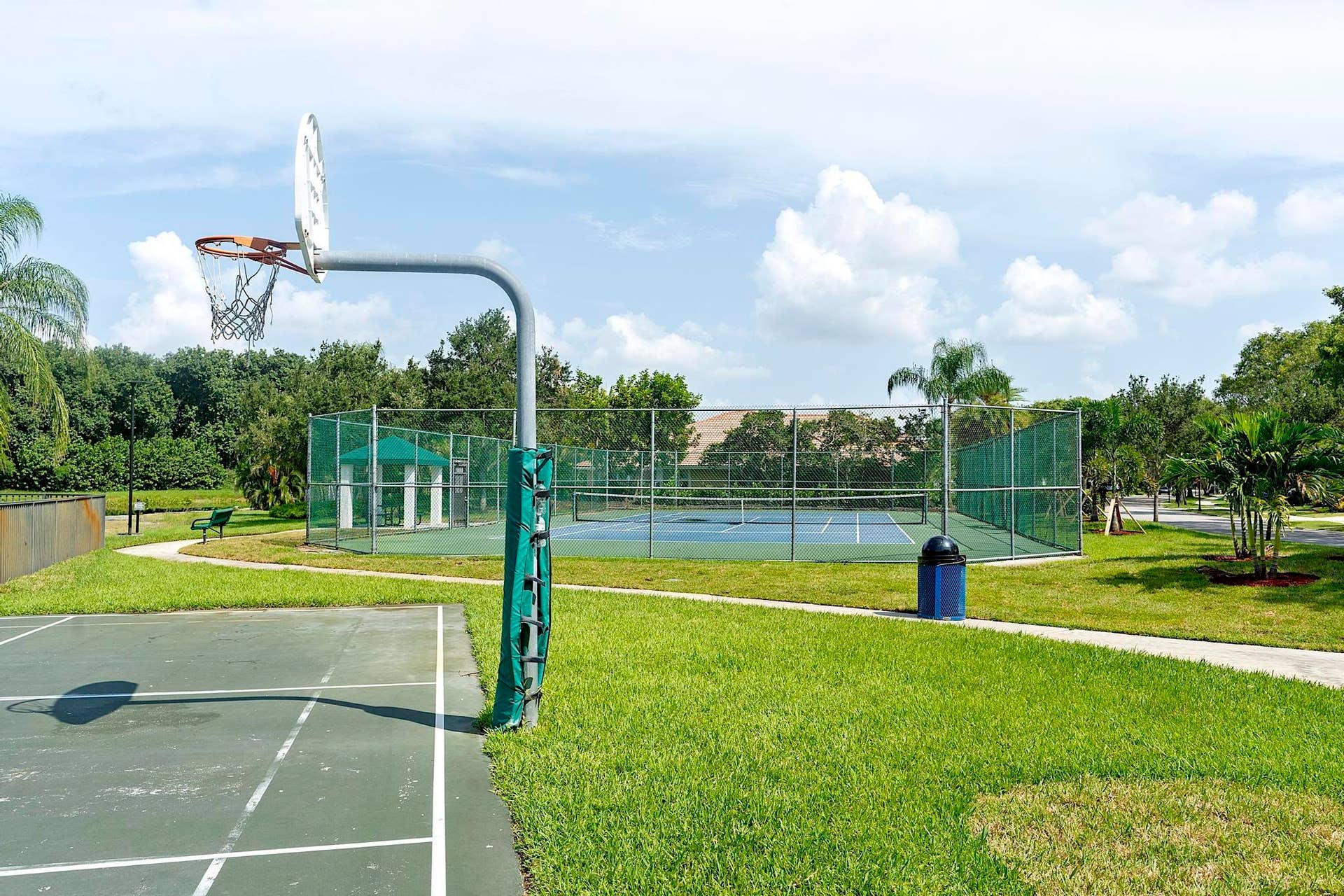 875 Bayside Lane weston FL- - 063