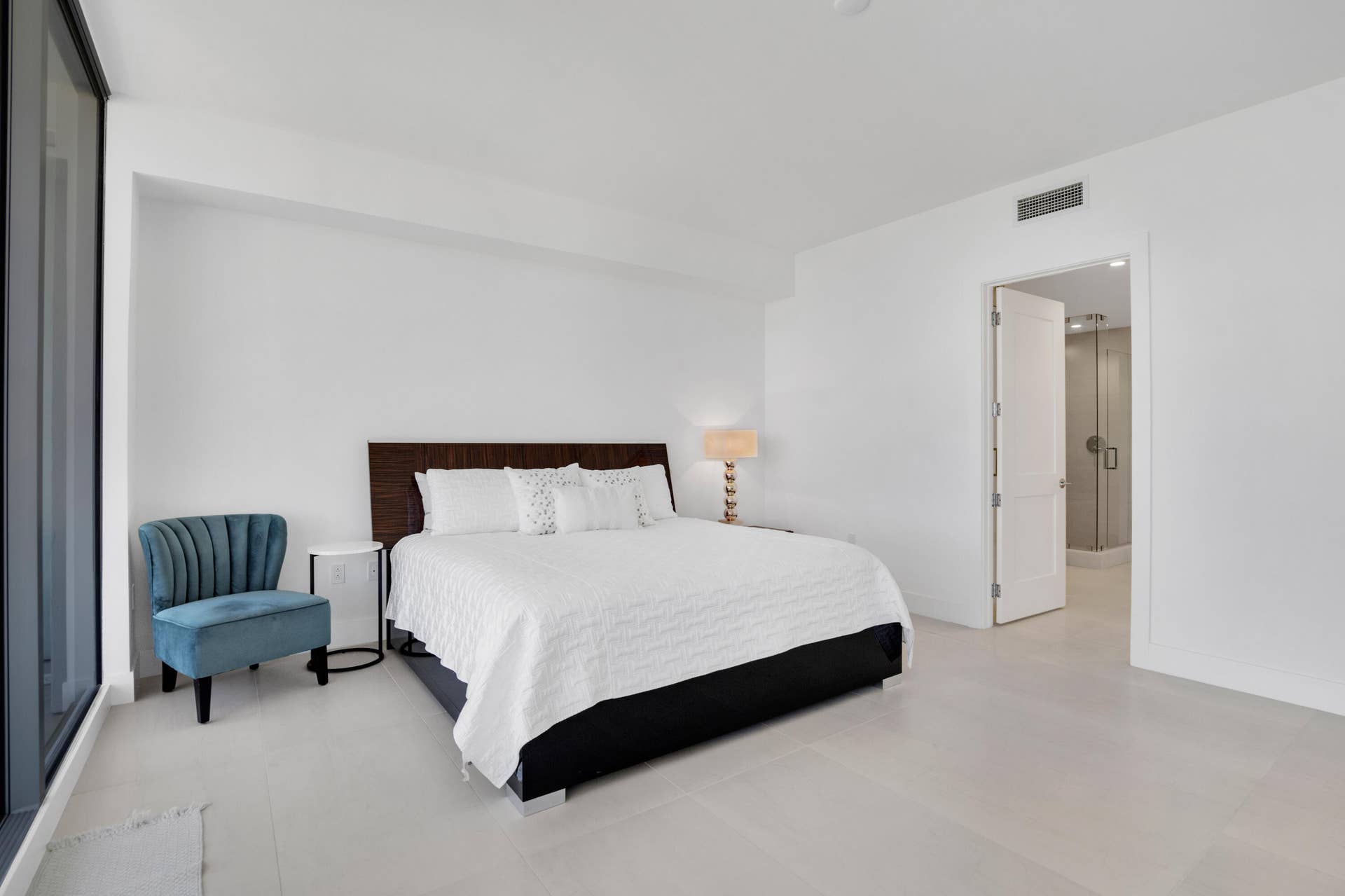 151 N Seabreeze Boulevard N, #Unit 504, Fort Lauderdale, FL 33304 151 N Seabreeze Blvd unit 504-15