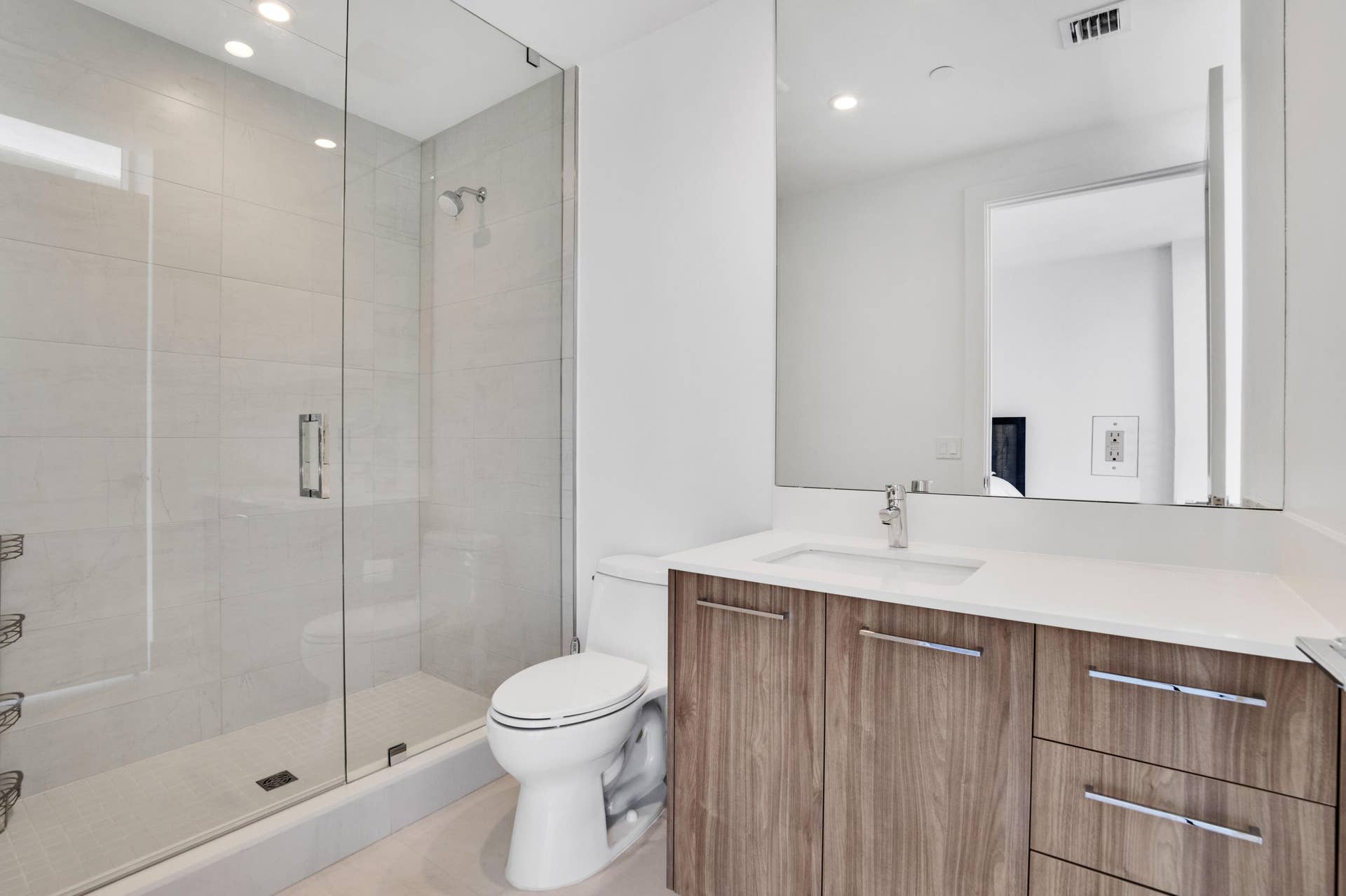 151 N Seabreeze Boulevard N, #Unit 504, Fort Lauderdale, FL 33304 151 N Seabreeze Blvd unit 504-30