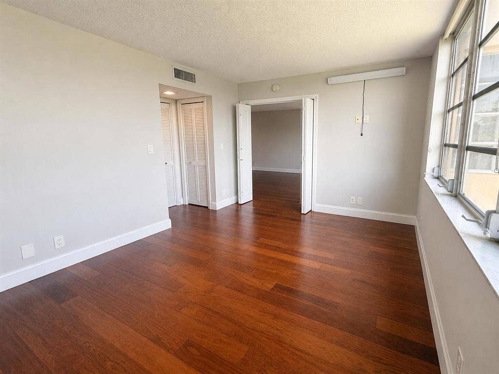 4030 W PALM AIRE Drive, #402, Pompano Beach, FL 33069 GetMedia copy 3