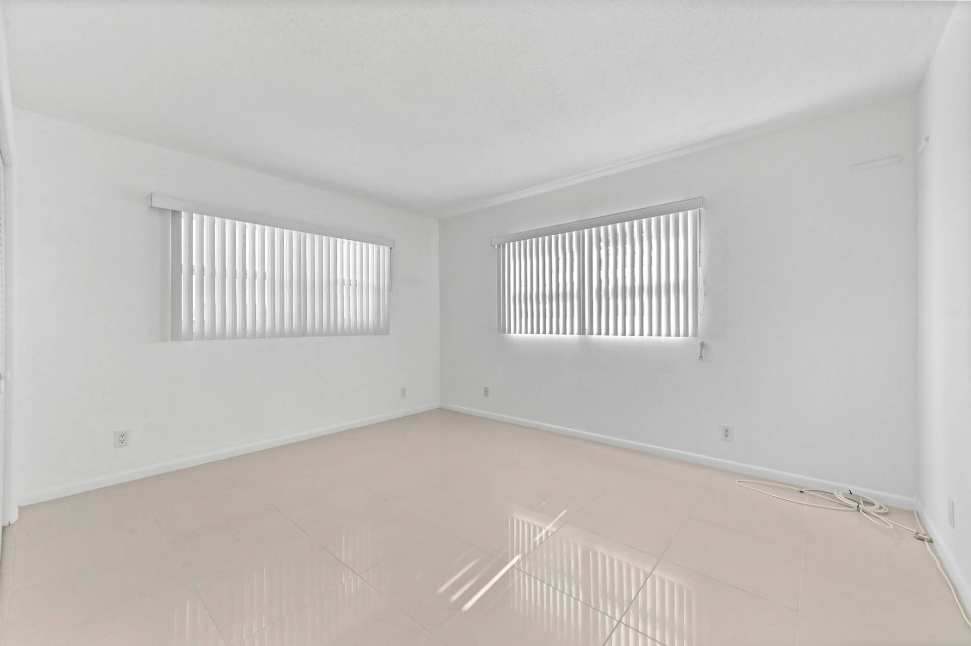 16 Bedroom 01