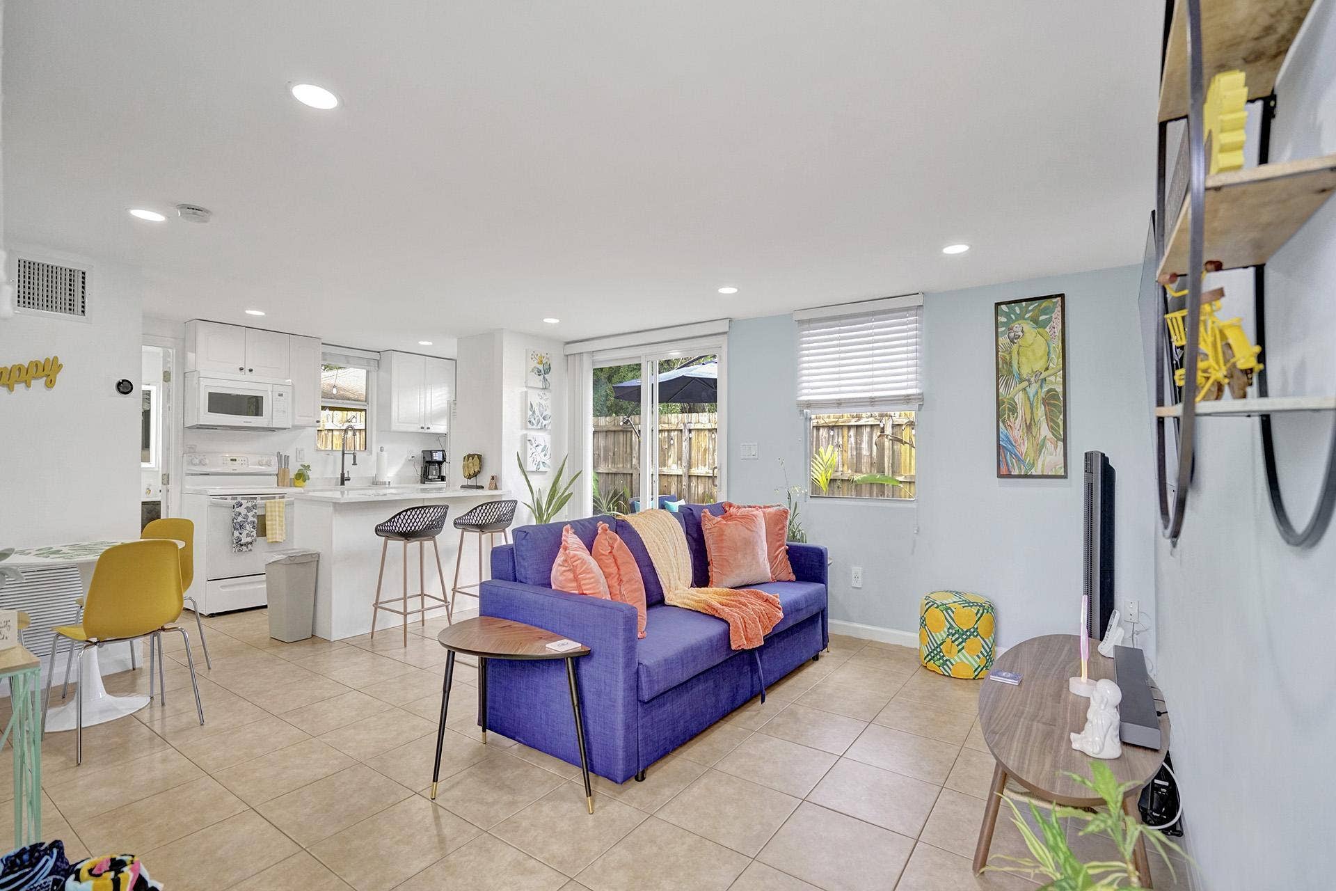 2500 NW 3RD Avenue, #1-4, Wilton Manors, FL 33311 DSC01128