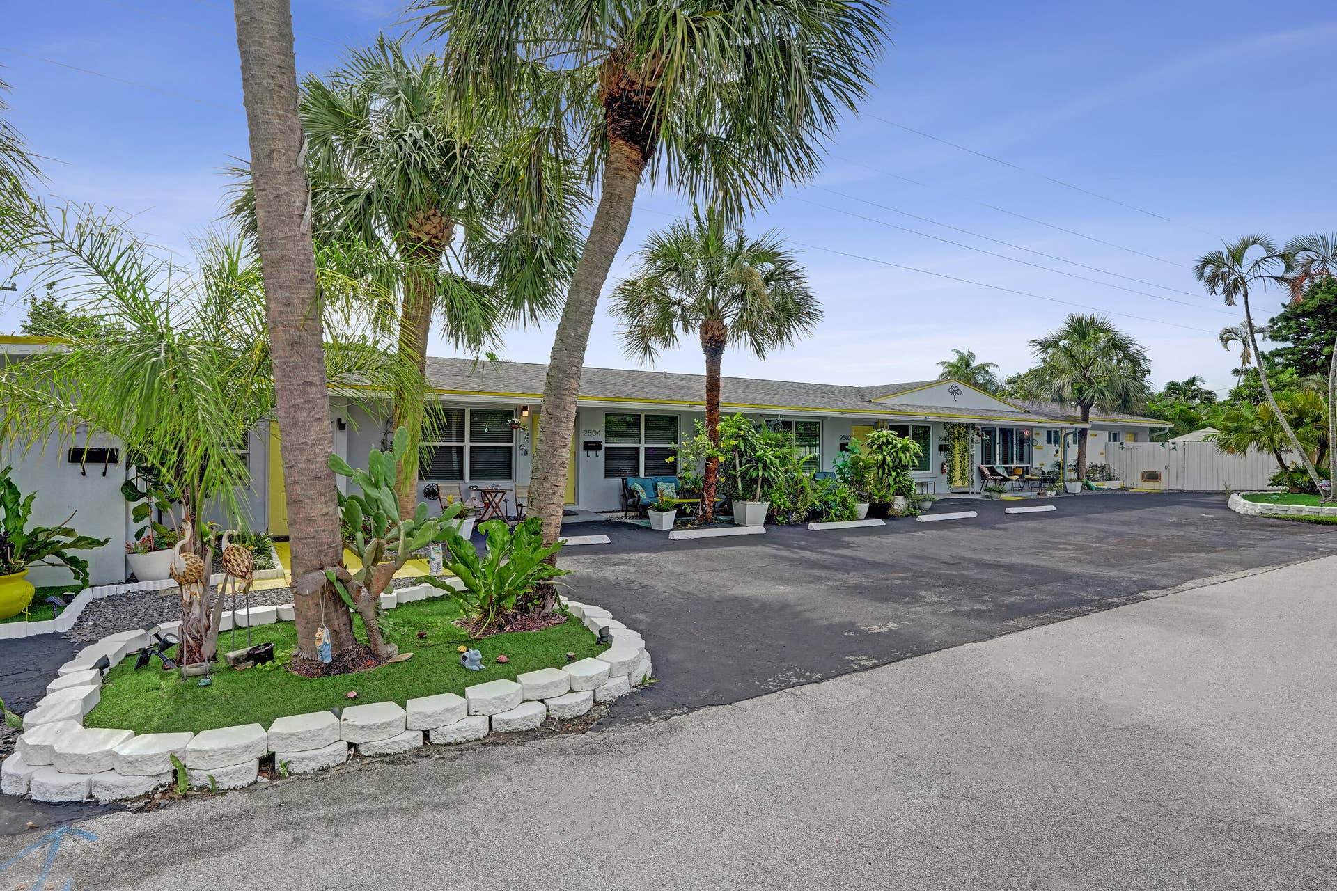 2500 NW 3RD Avenue, #1-4, Wilton Manors, FL 33311 DSC01038