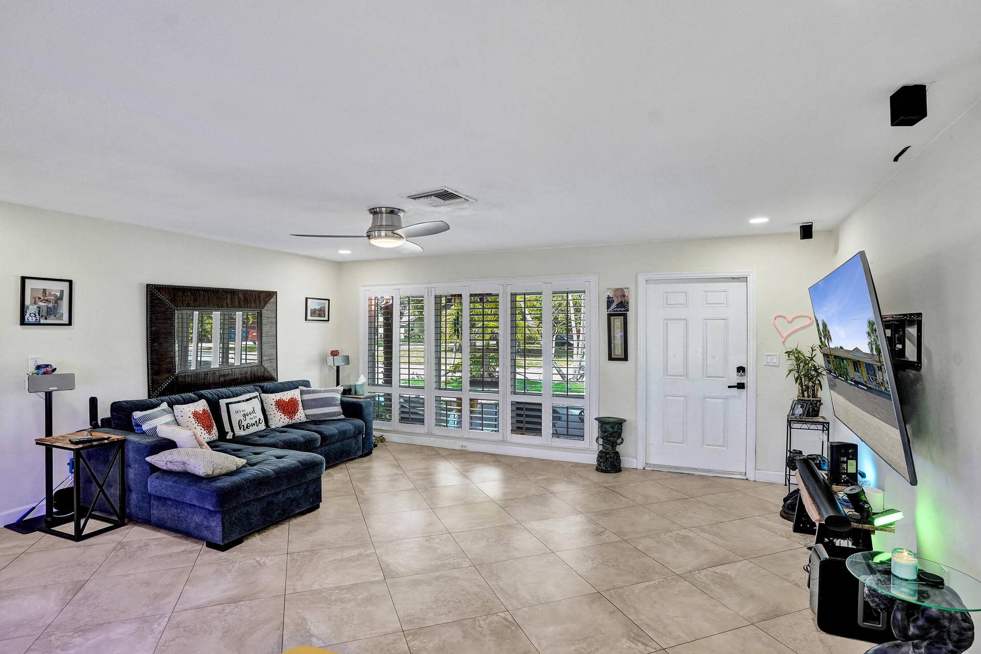 2500 NW 3RD Avenue, #1-4, Wilton Manors, FL 33311 DSC01089