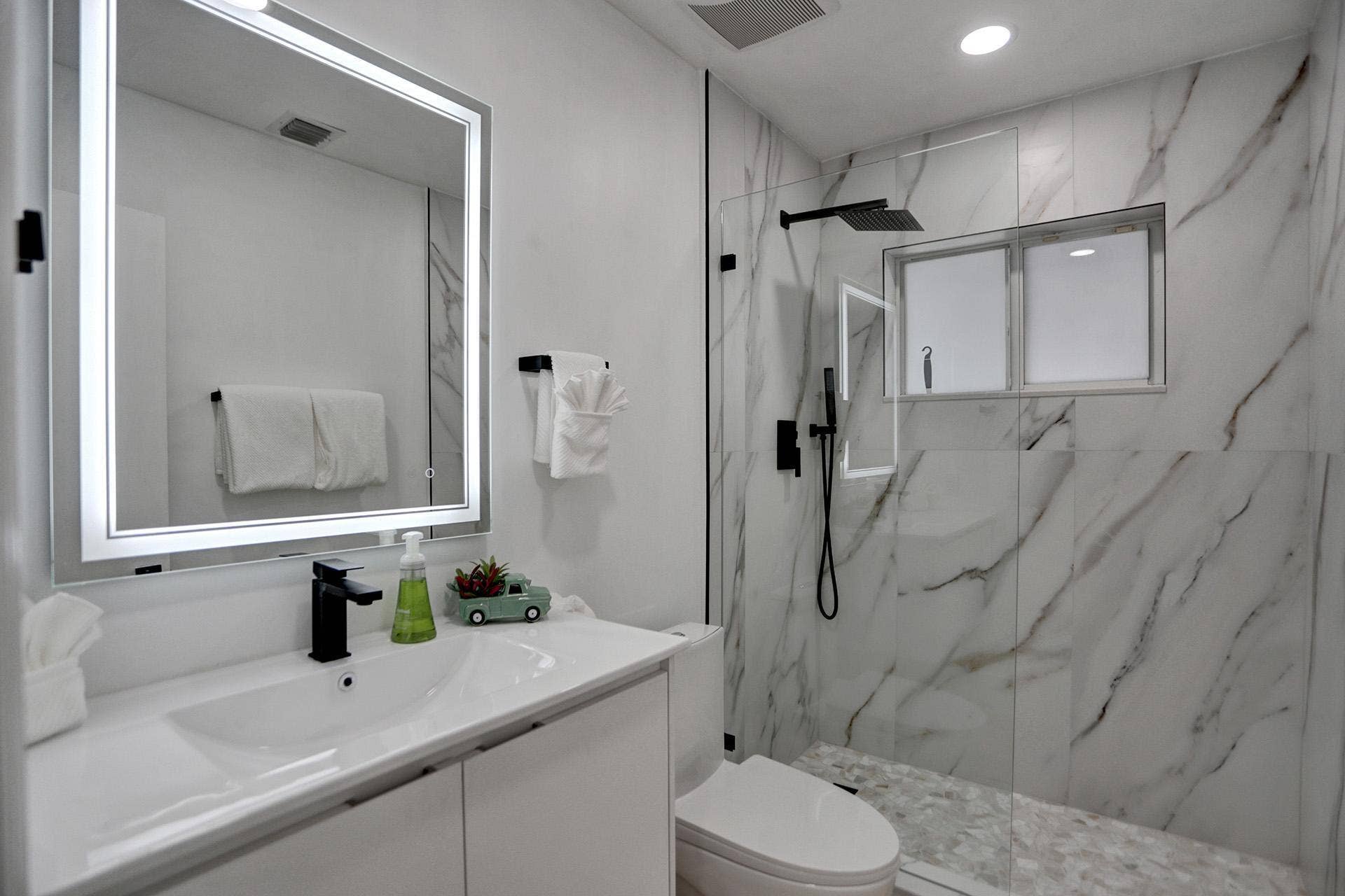 2500 NW 3RD Avenue, #1-4, Wilton Manors, FL 33311 DSC01233