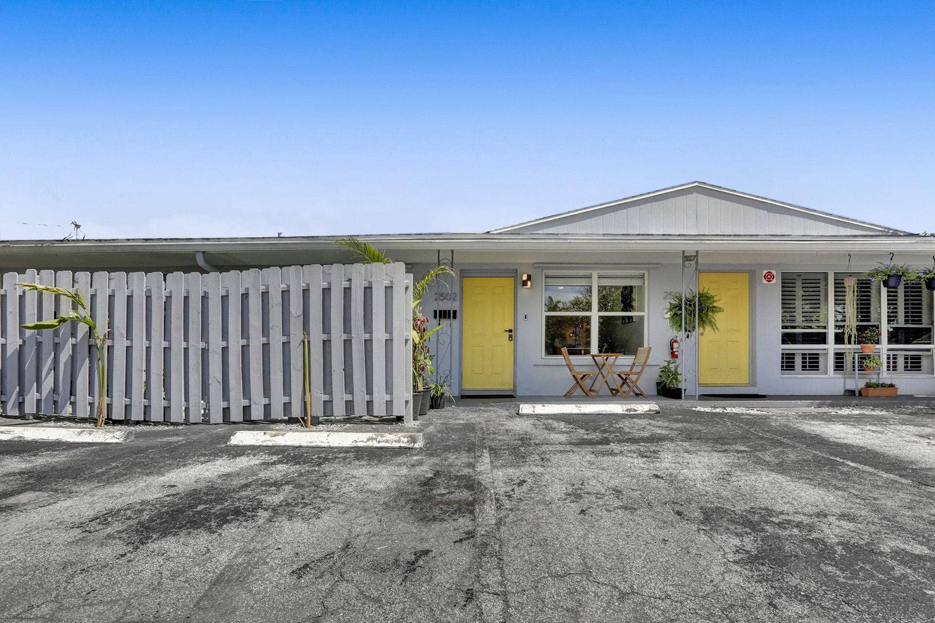 2500 NW 3RD Avenue, #1-4, Wilton Manors, FL 33311 DSC01266