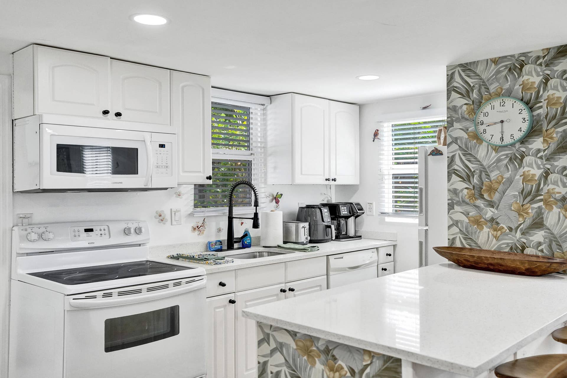 2500 NW 3RD Avenue, #1-4, Wilton Manors, FL 33311 DSC01065
