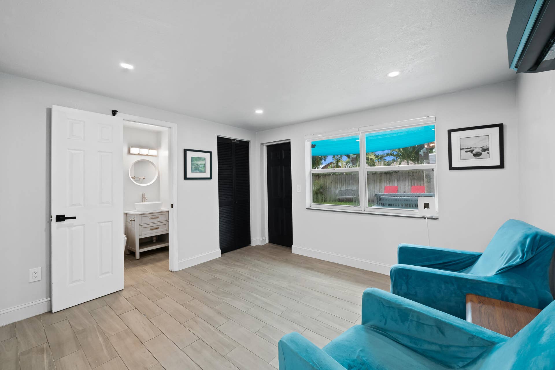 Back bedroom with private bathroom