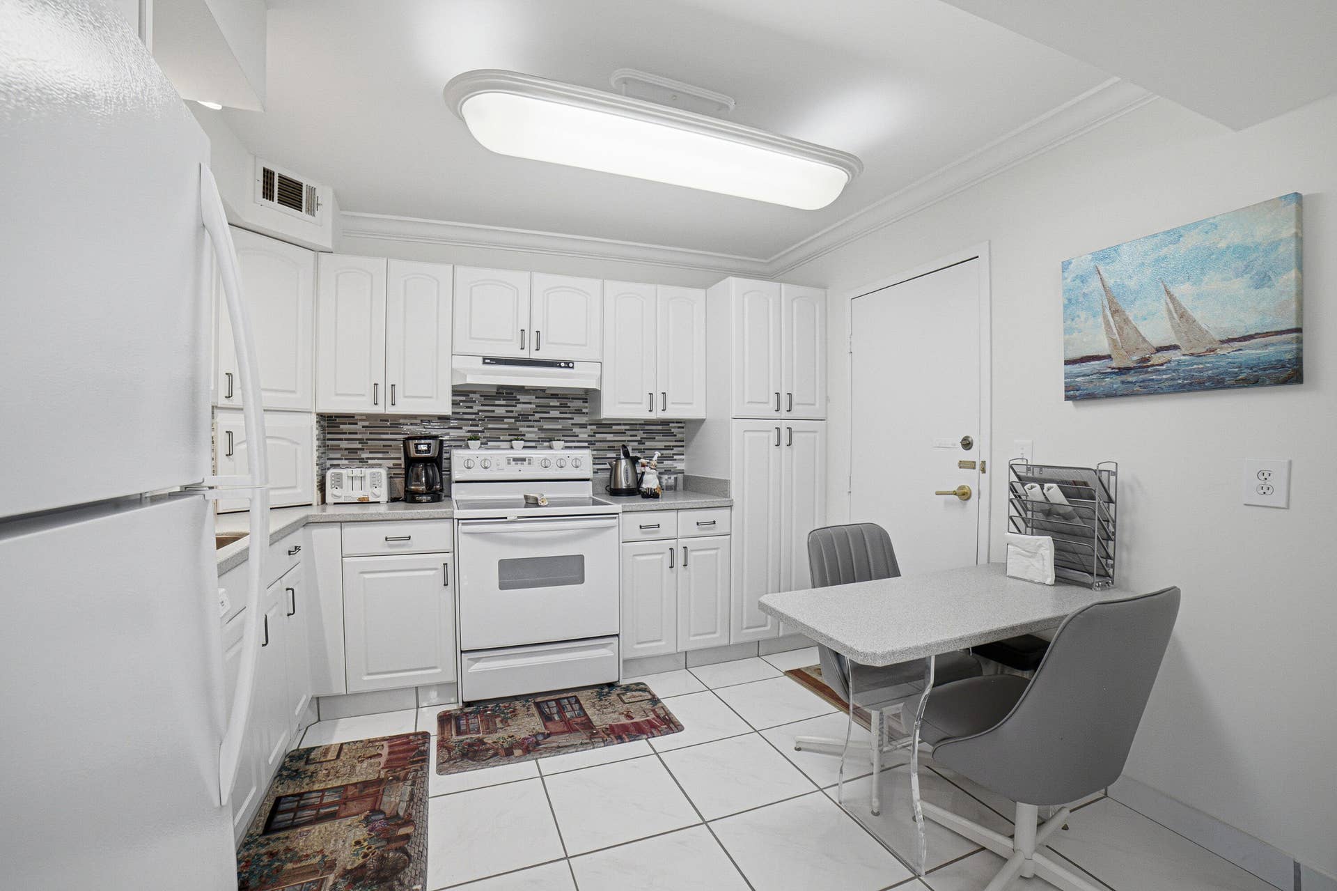 3450 S Ocean Boulevard, #418, Palm Beach, FL 33480 Kitchen