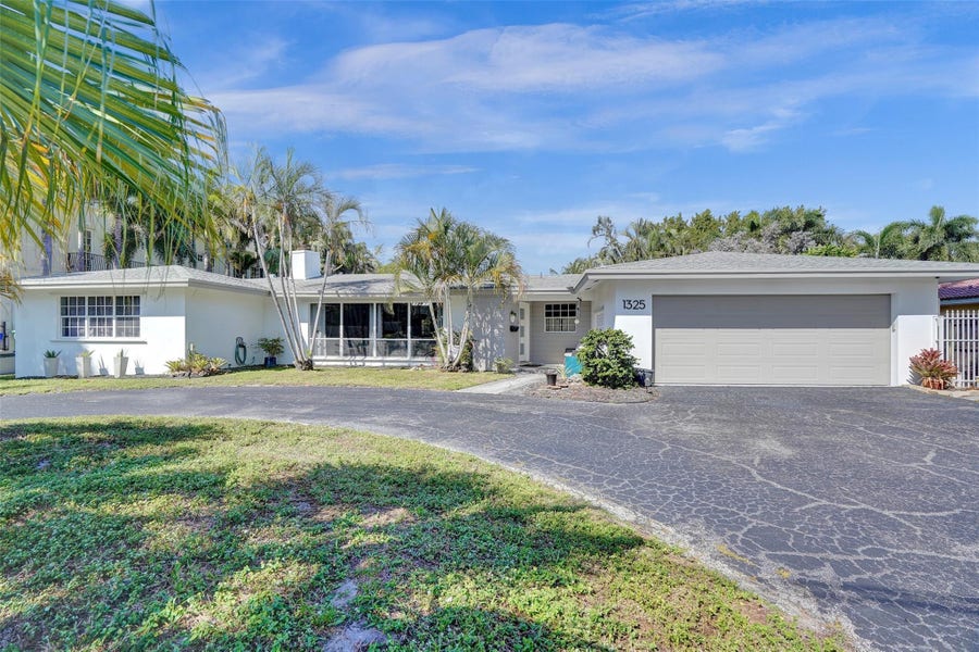 Property photo for 1325 MIDDLE RIVER Drive, Fort Lauderdale, FL