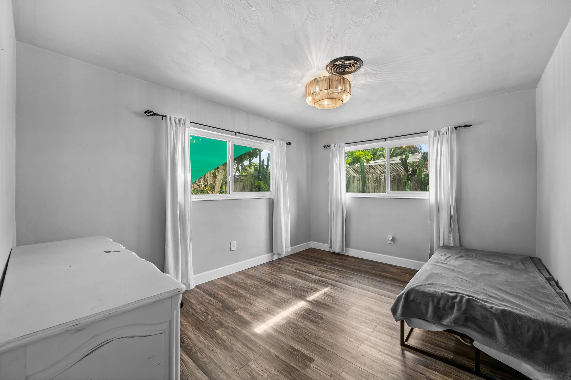 4860 NE 6th Avenue, Oakland Park, FL 33334 DSC_4518