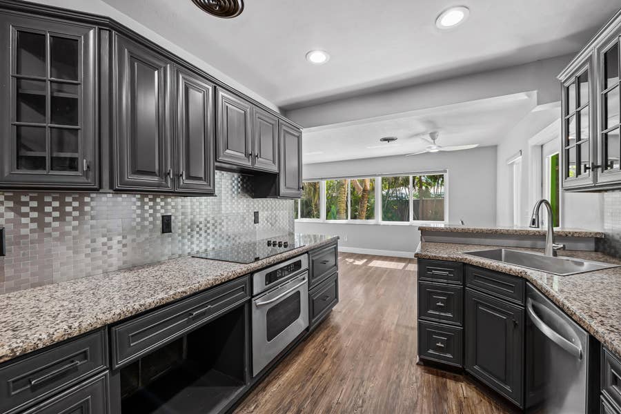 Property photo for 4860 NE 6th Avenue, Oakland Park, FL