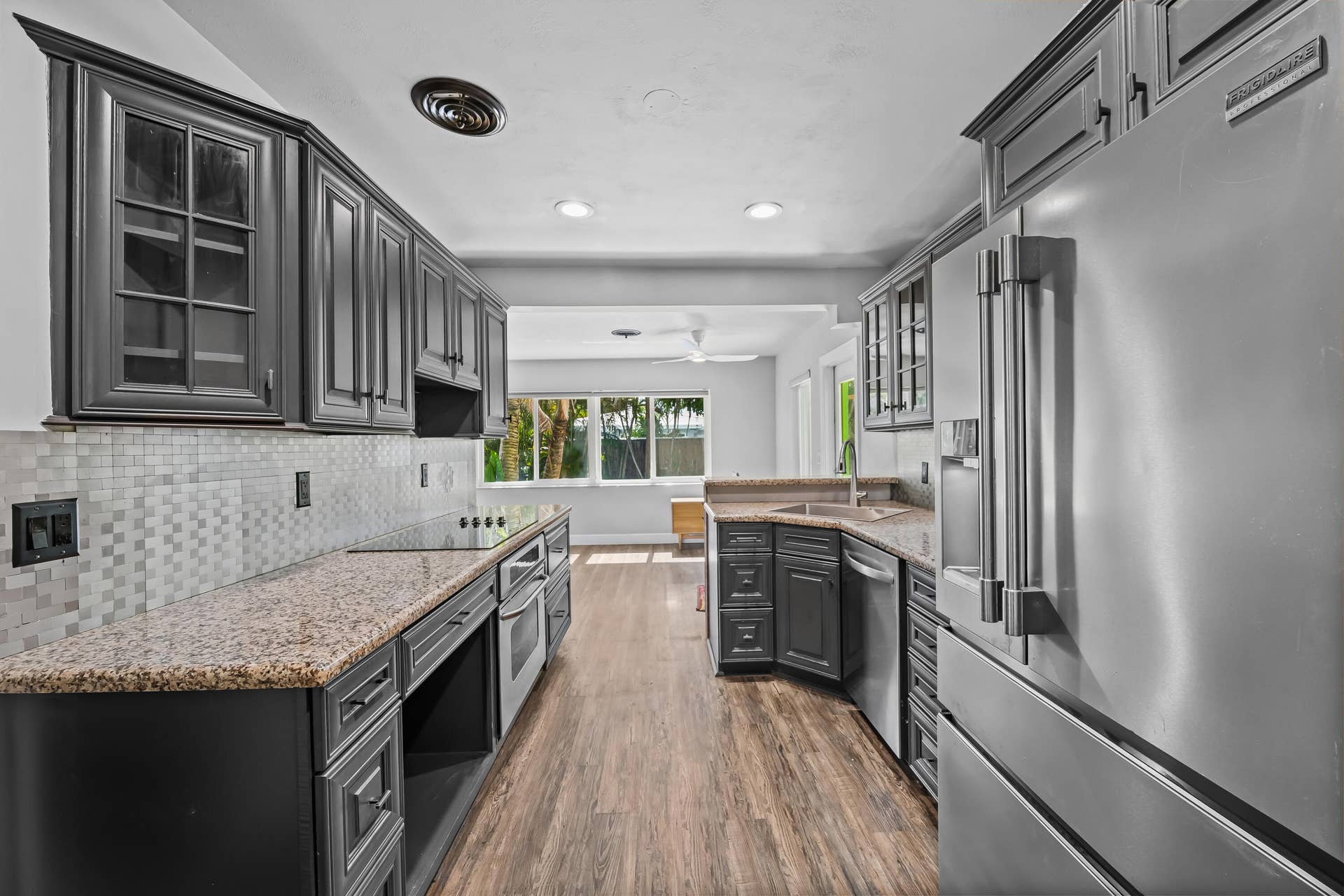 4860 NE 6th Avenue, Oakland Park, FL 33334 DSC_4560