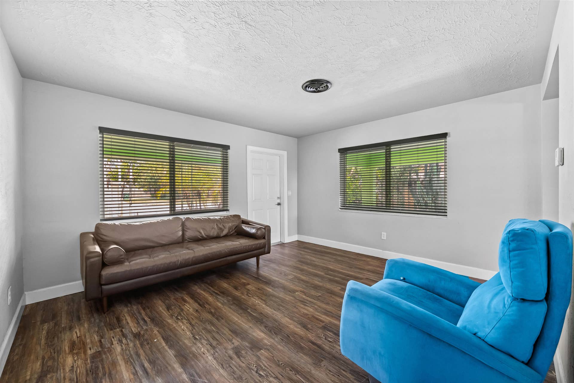4860 NE 6th Avenue, Oakland Park, FL 33334 DSC_4533