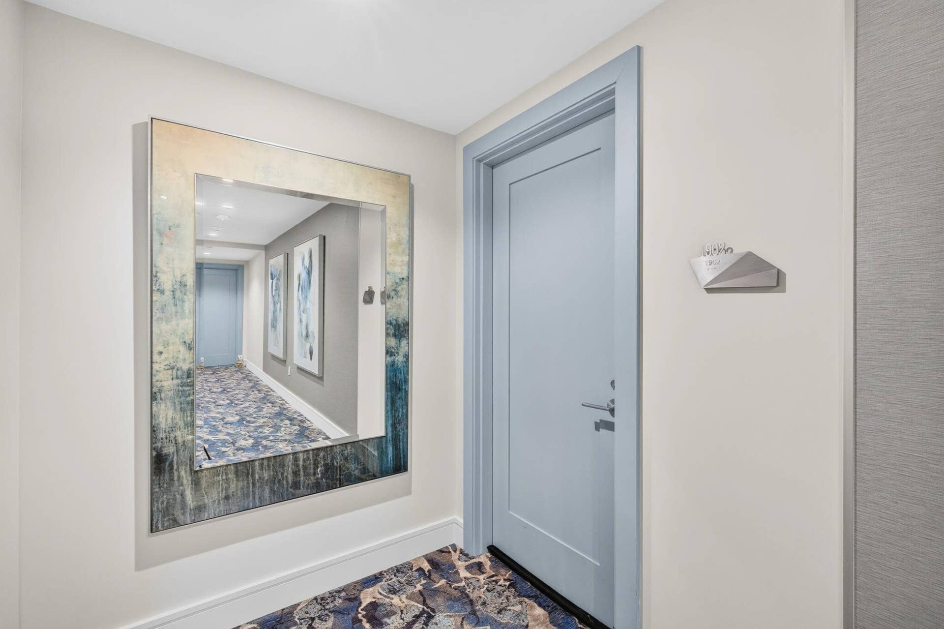 100 E Las Olas Boulevard, #1902, Fort Lauderdale, FL 33301 55-web-or-mls-699A8155
