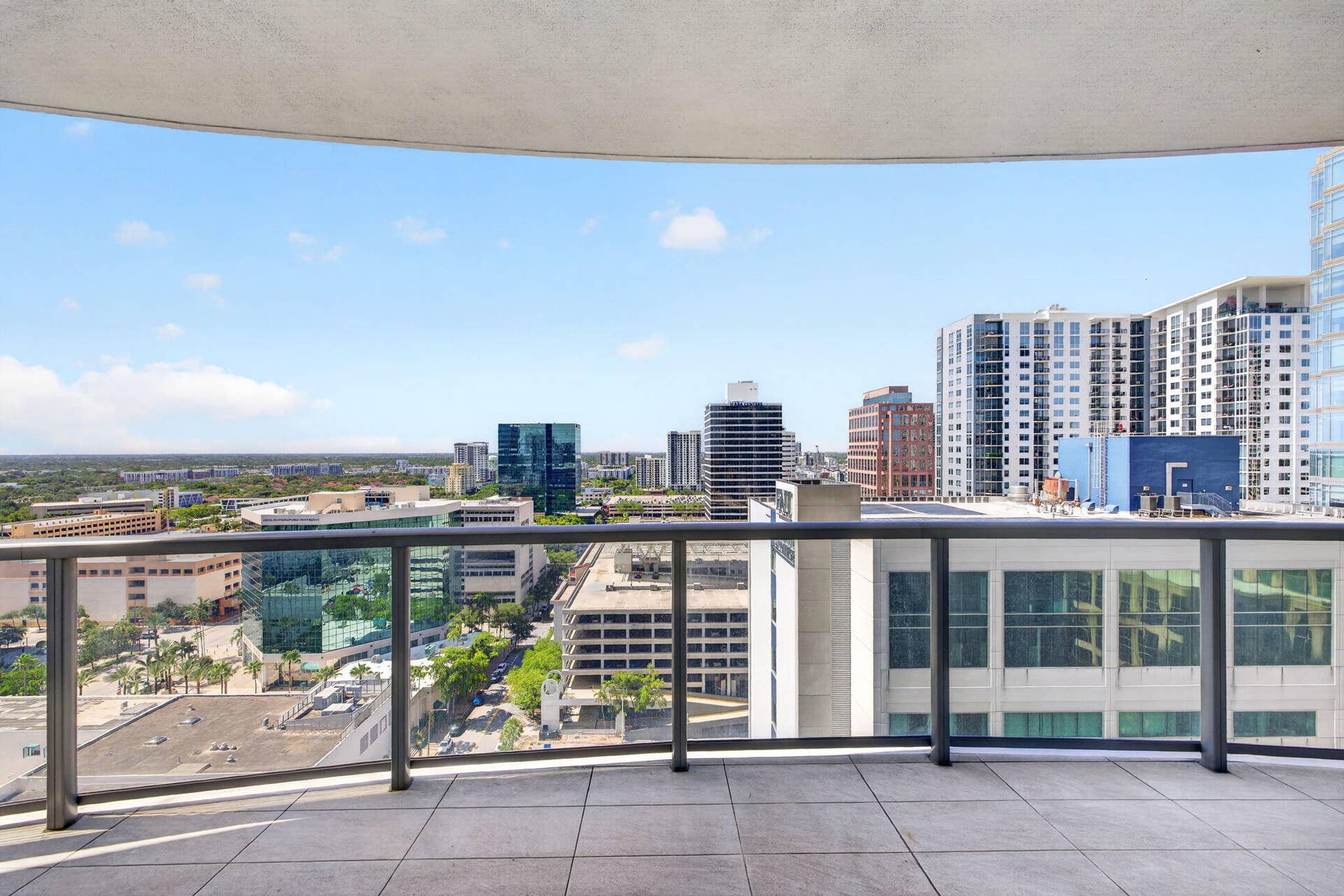 100 E Las Olas Boulevard, #1902, Fort Lauderdale, FL 33301 27-web-or-mls-699A7930