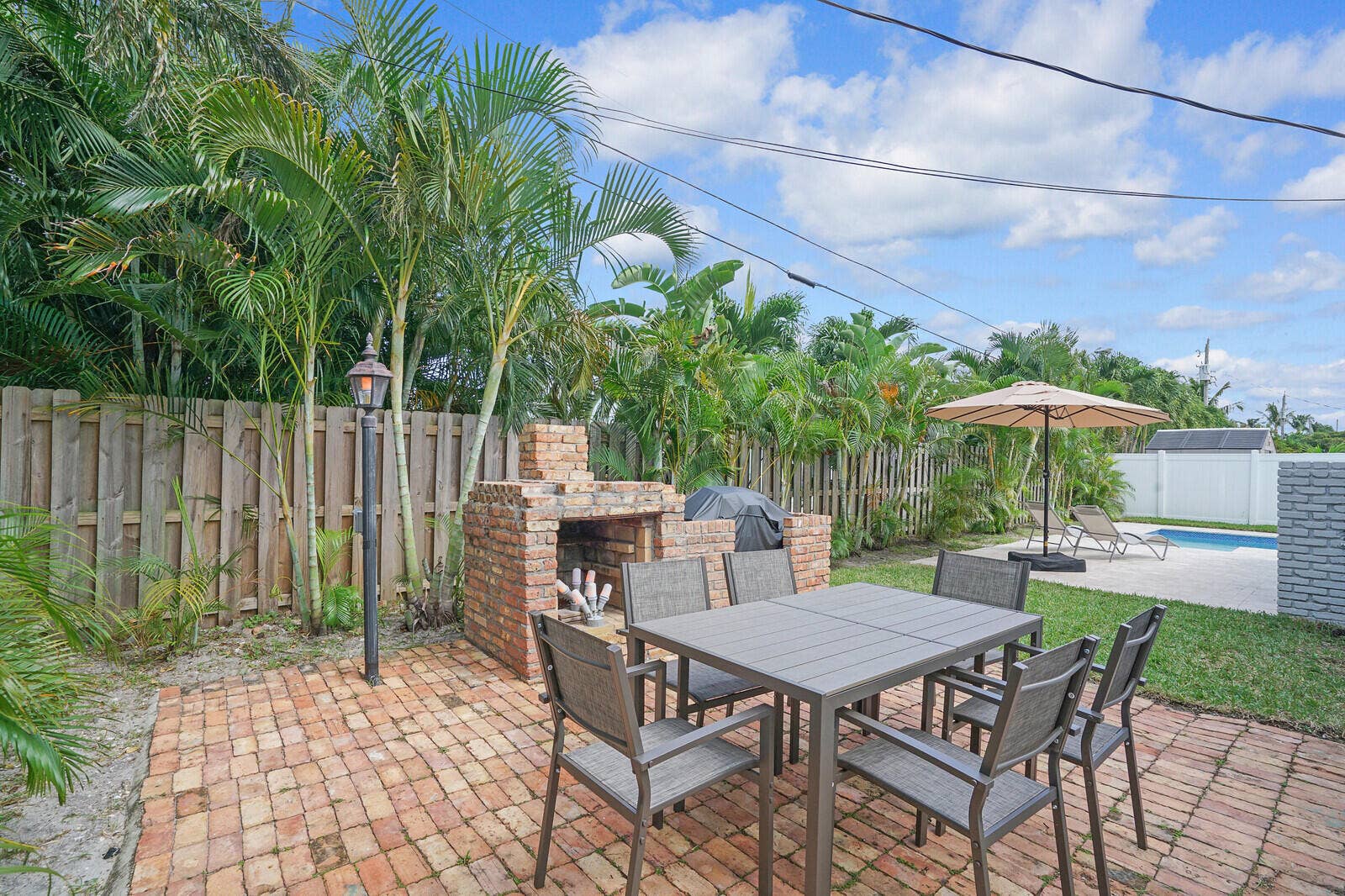 1333 SE 8TH Street, Deerfield Beach, FL 33441 Backyard Patio