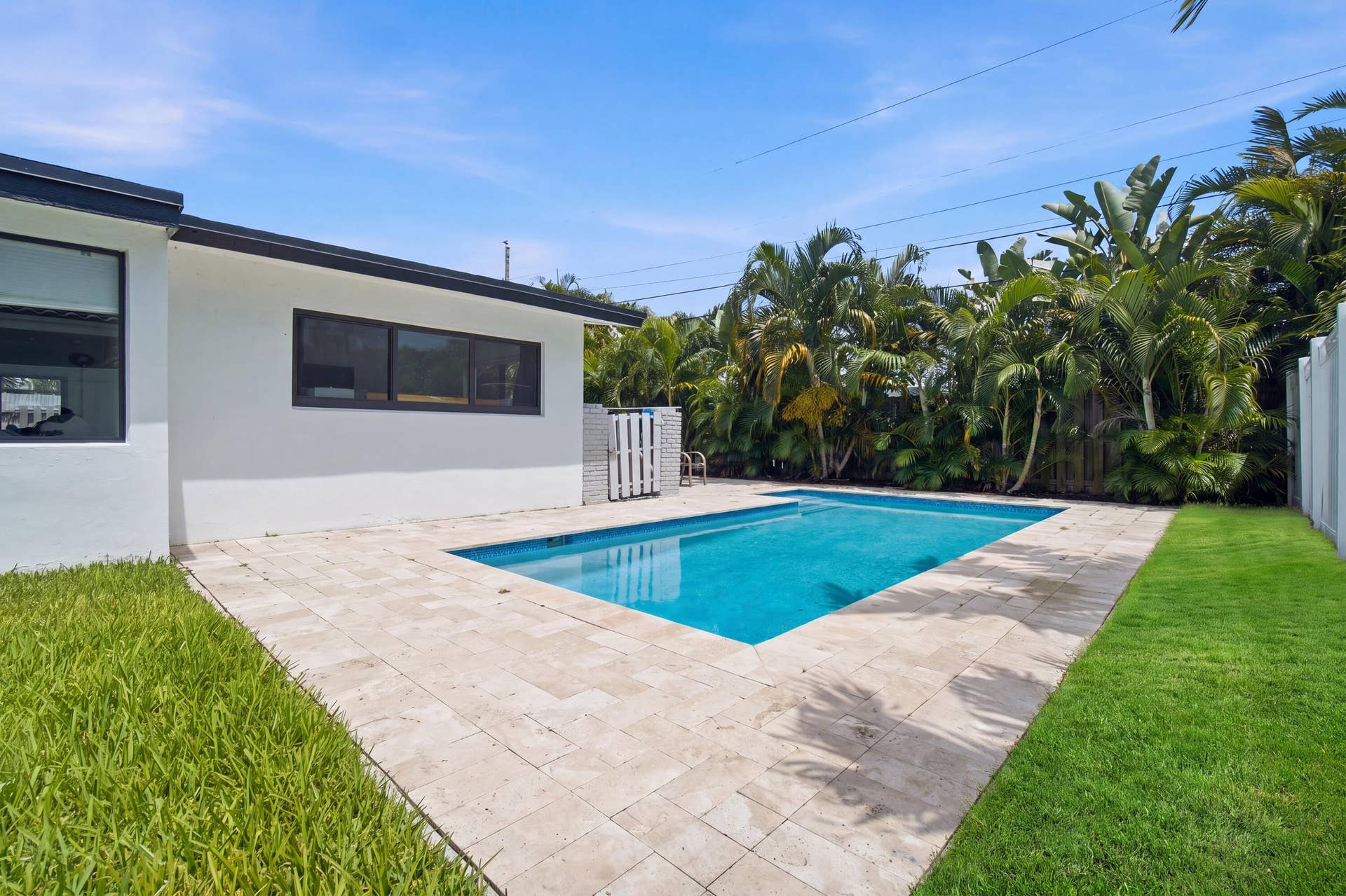 1333 SE 8TH Street, Deerfield Beach, FL 33441 DSC05547_with_grass